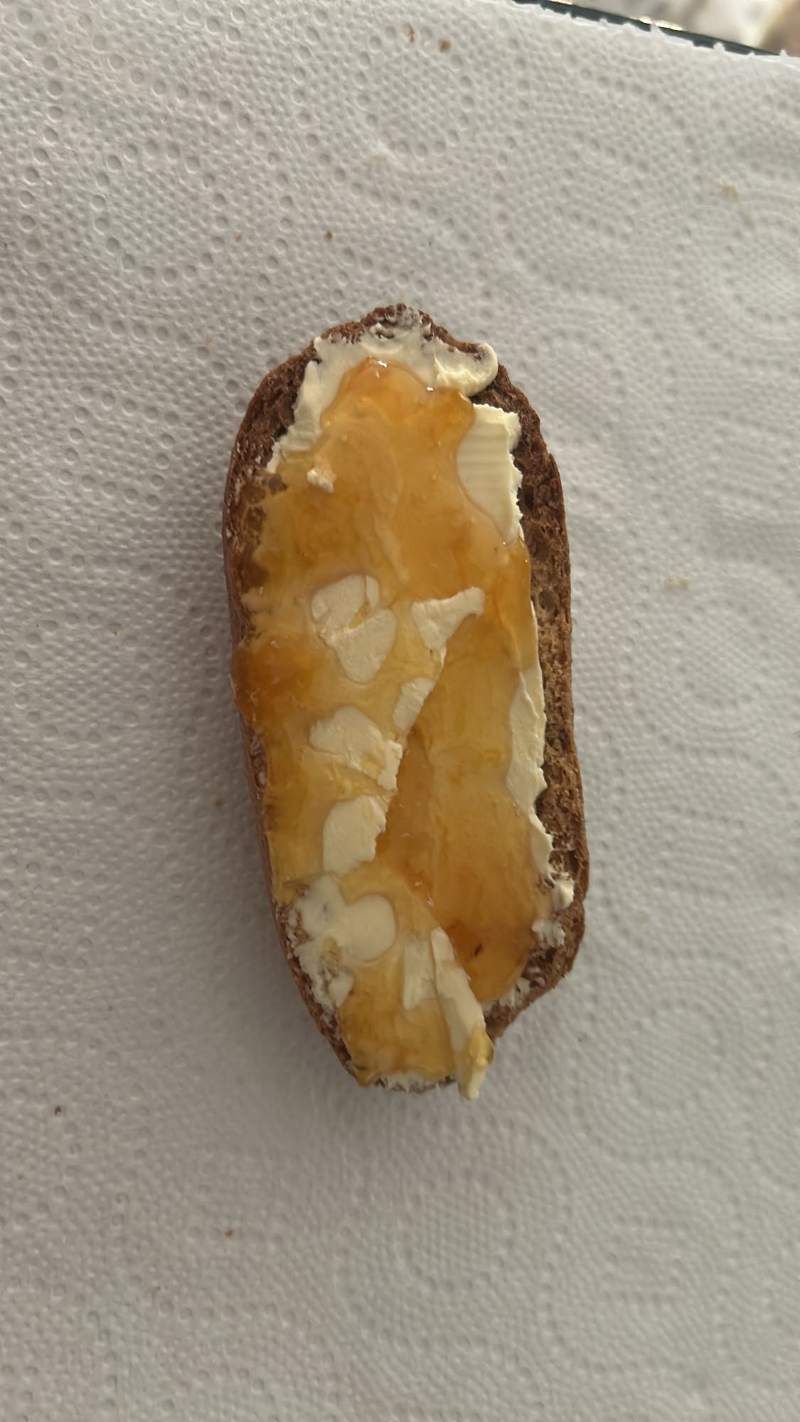 Tartine beurre et confiture