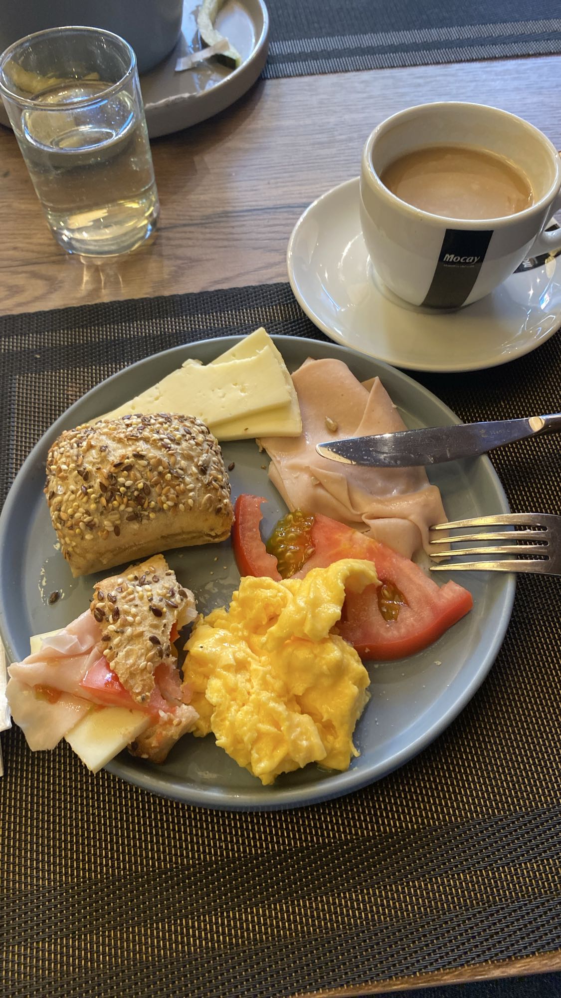 Desayuno mixto clásico