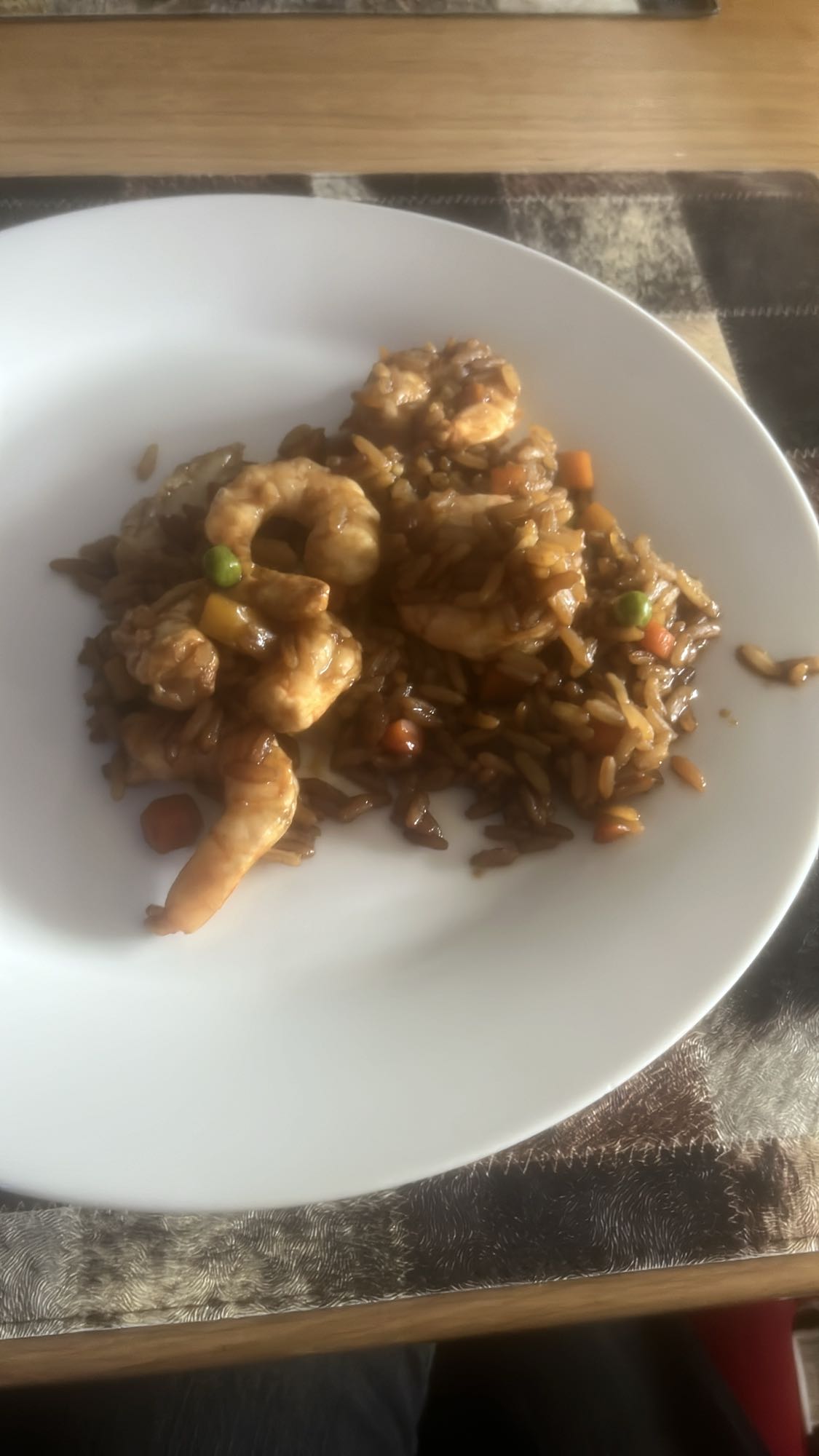 Riz sauté aux crevettes