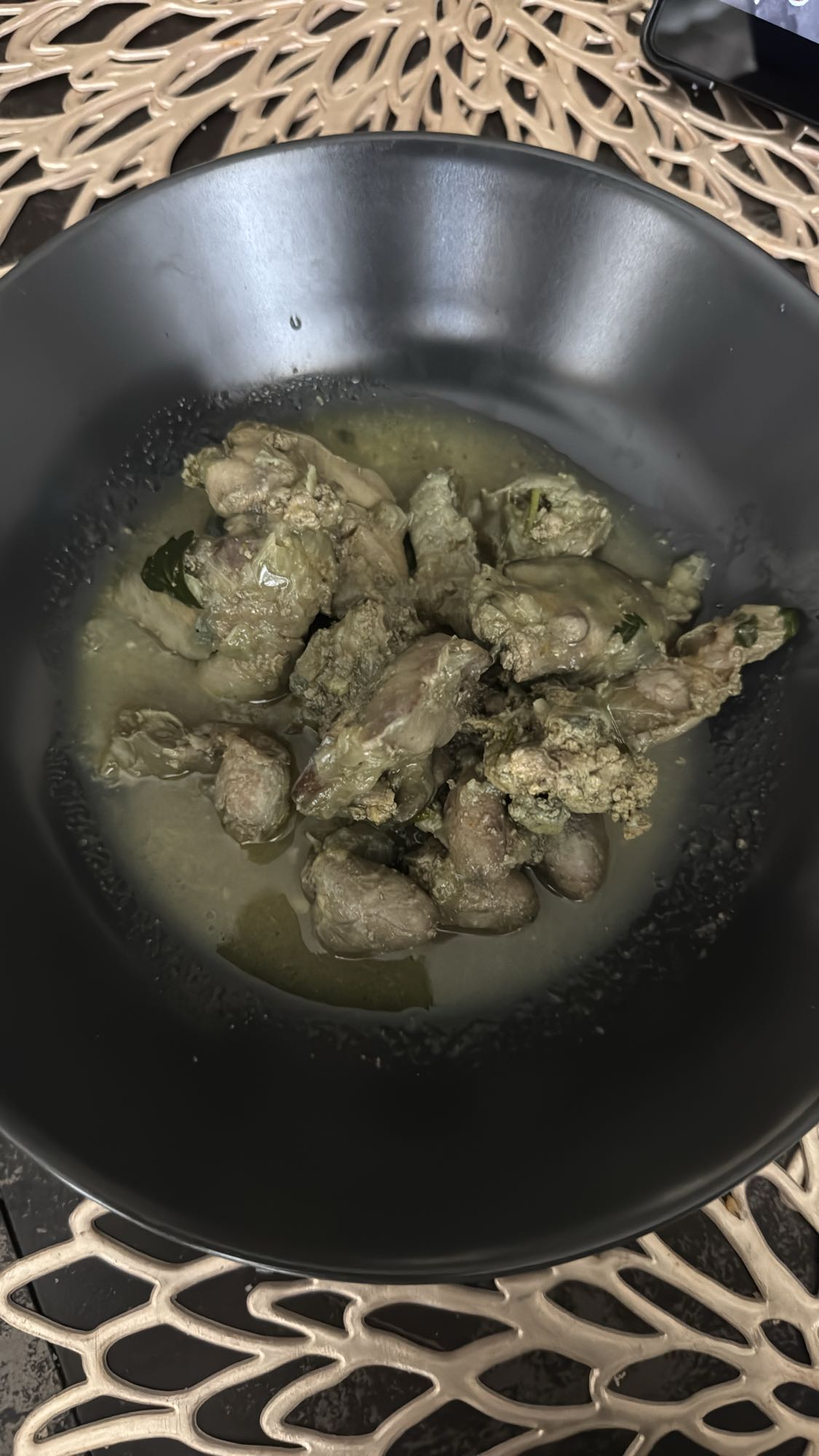 Ficatei de pui cu verdeață