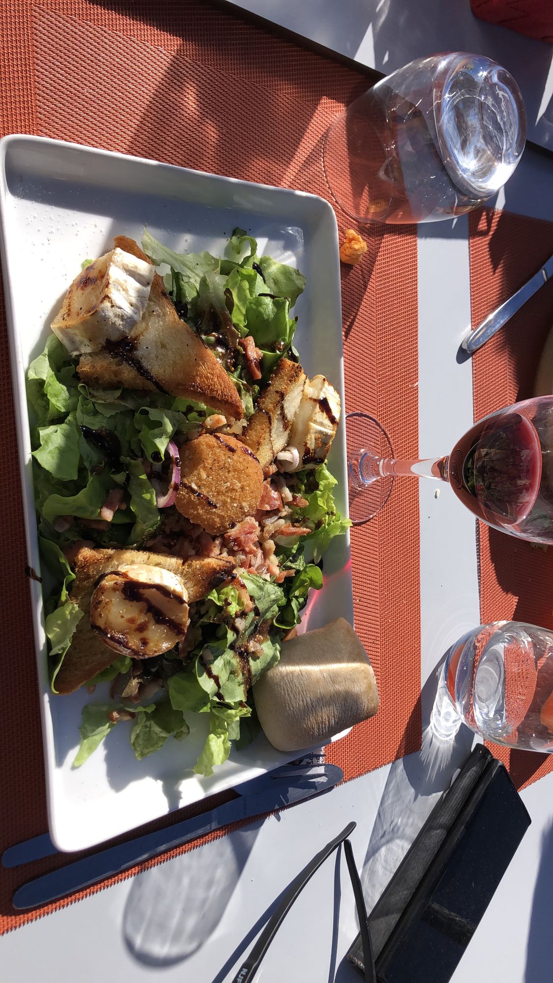 Salade chèvre chaud