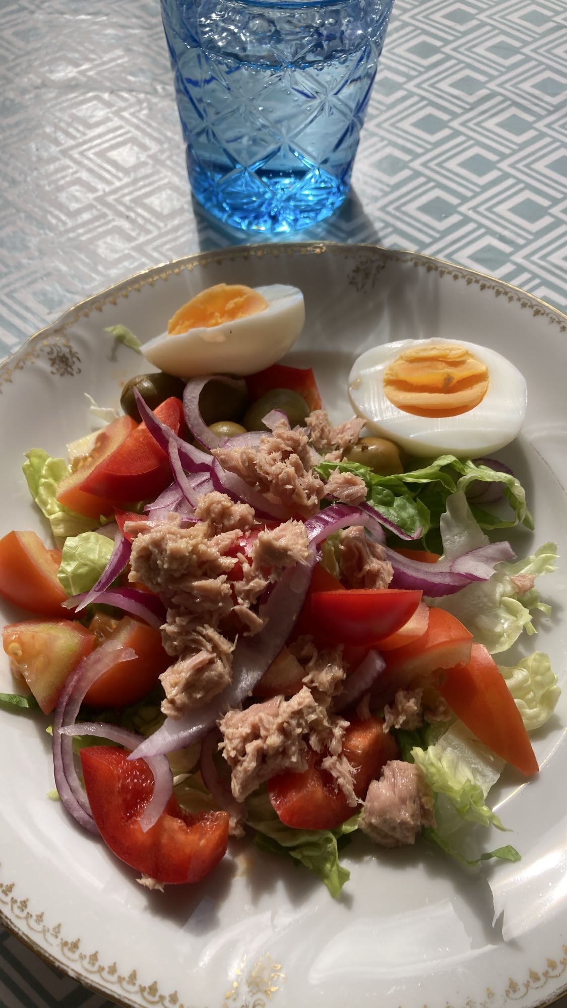 Tonfisksallad med ägg