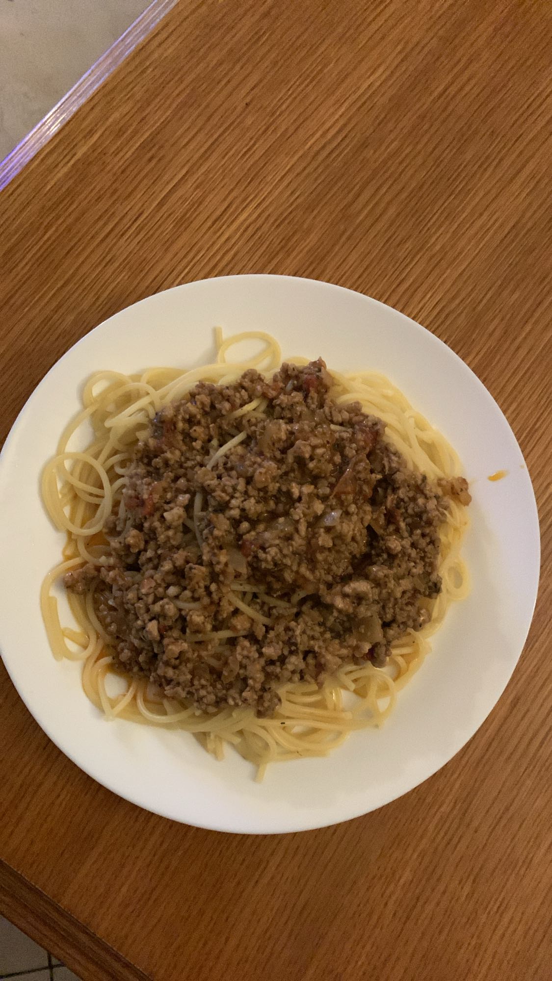 Spaghetti z mięsem mielonym