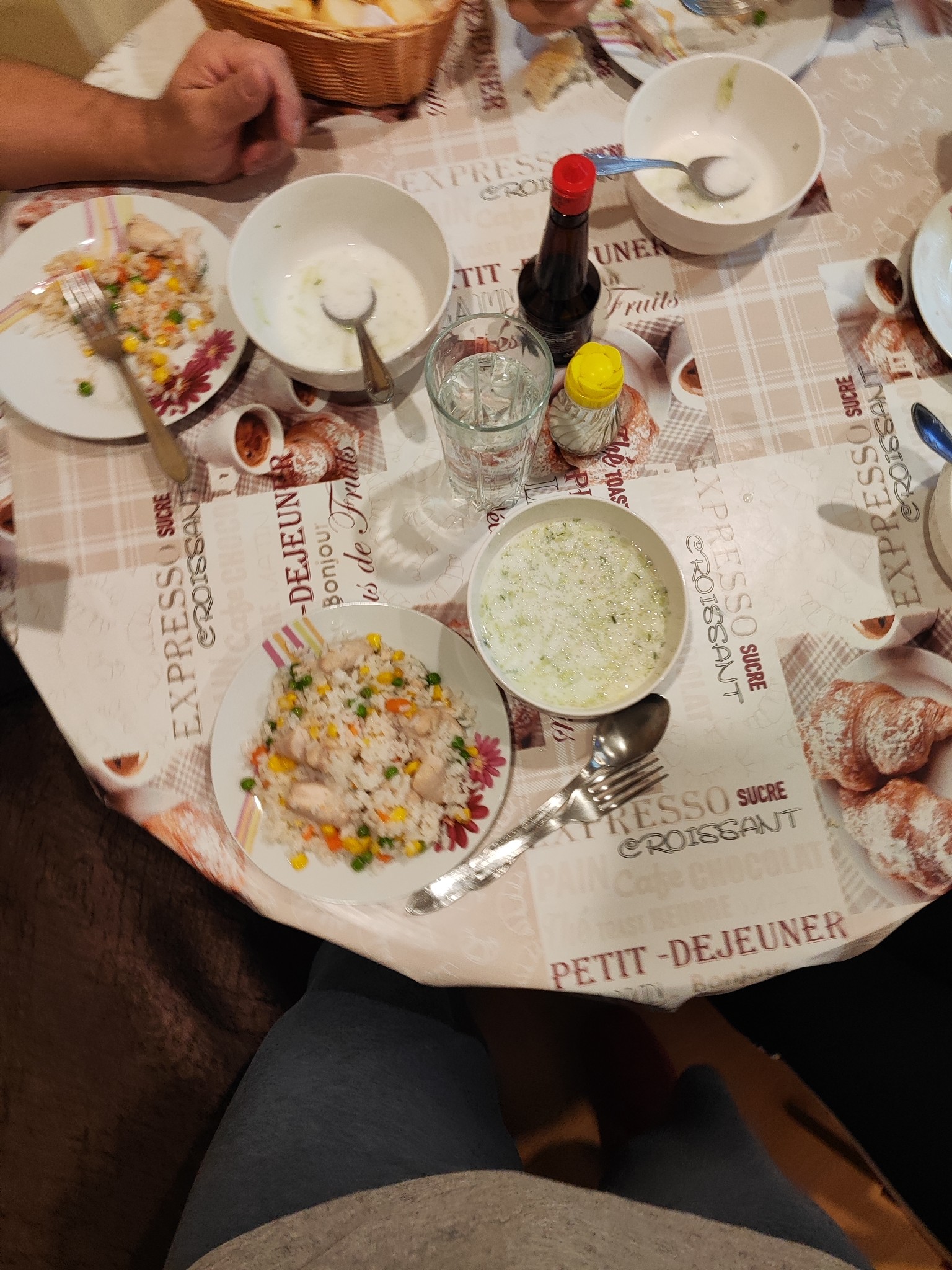 Chicken rice with yogurt soup