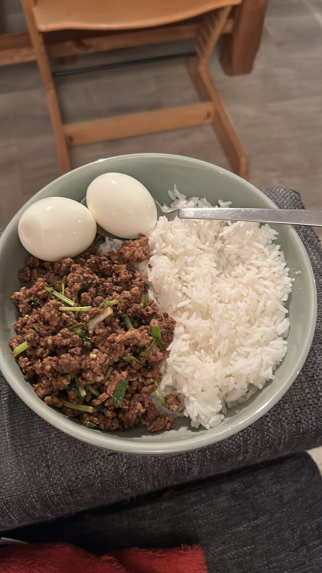 Ris med kjøtt og egg