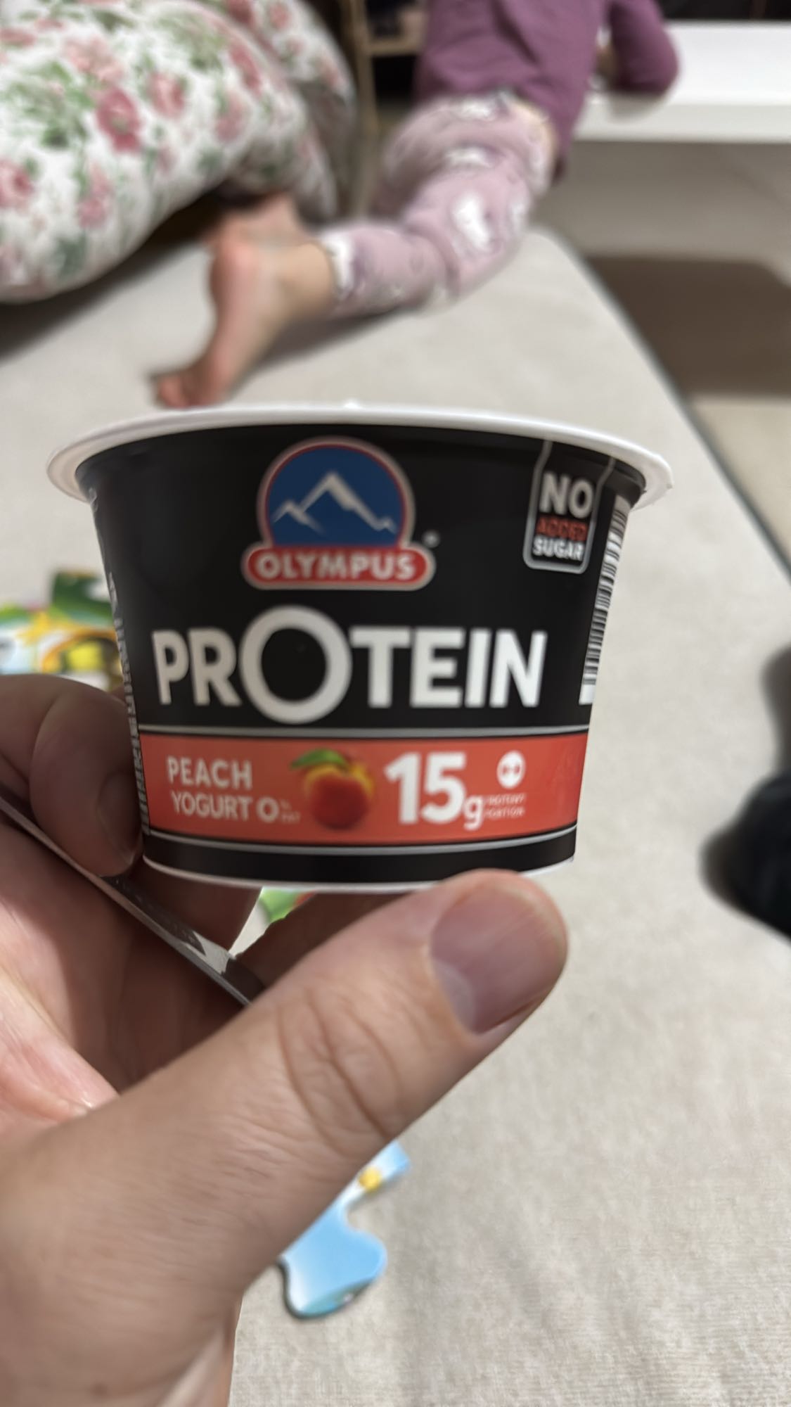 Iaurt proteic piersici