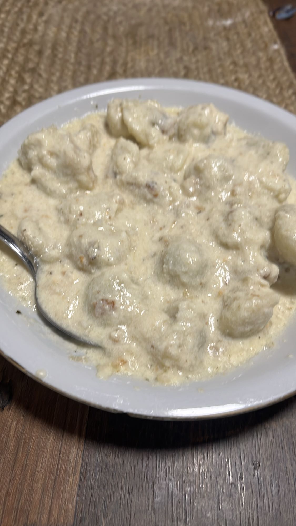 Gnocchi mit Sahnesoße