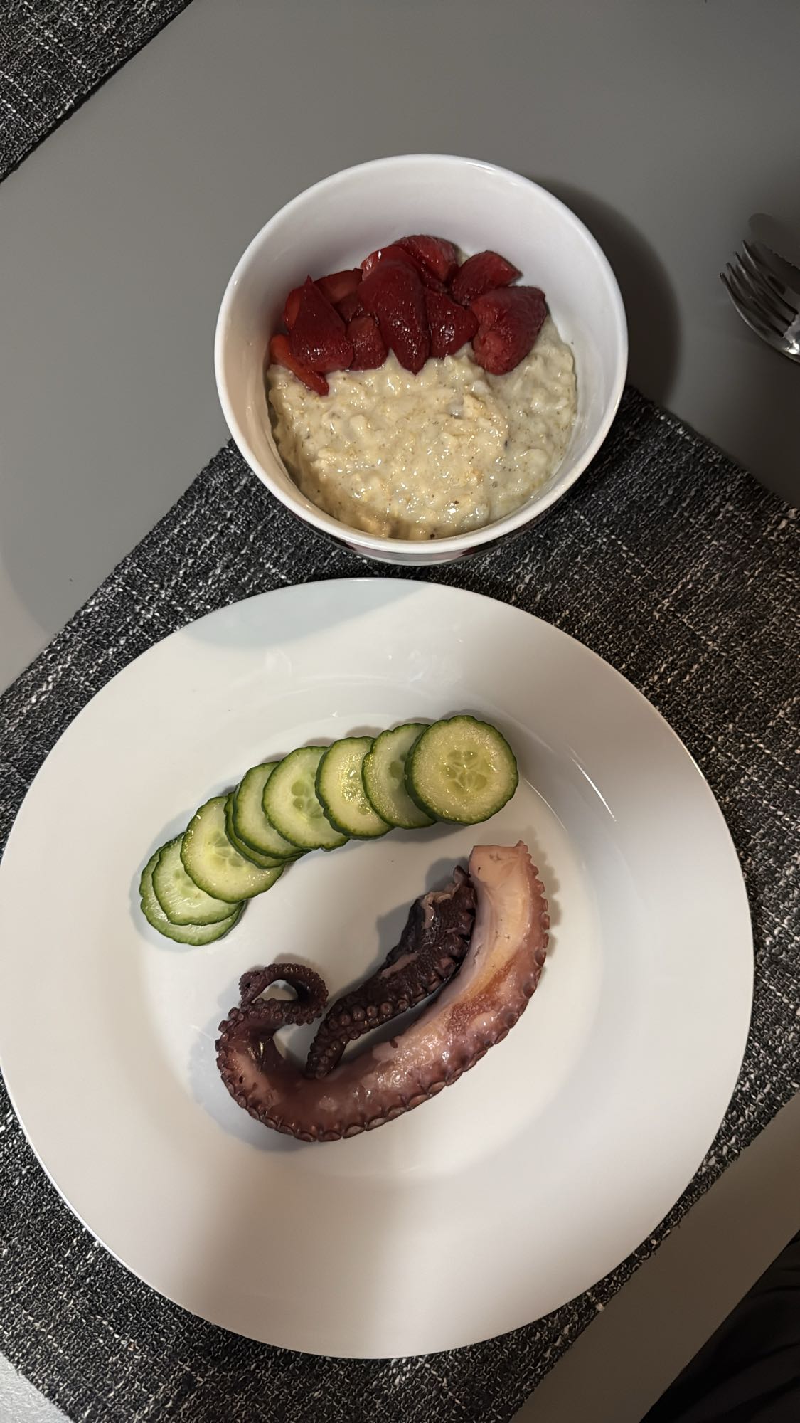 Mic dejun cu ovăz și caracatiță