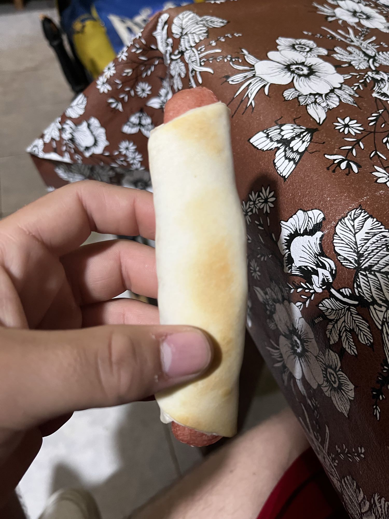 salchicha envuelta en pan