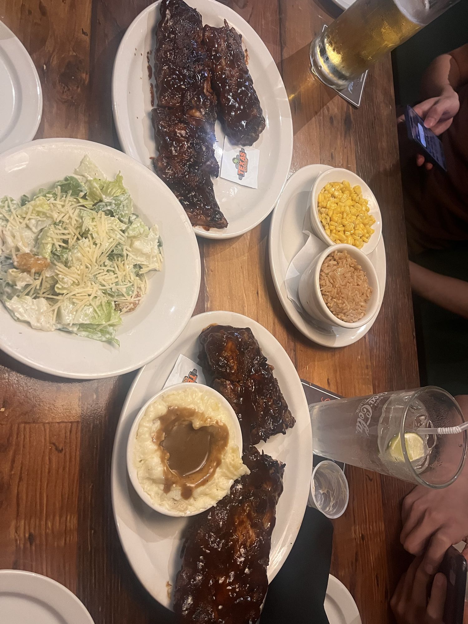 Costillas con guarniciones