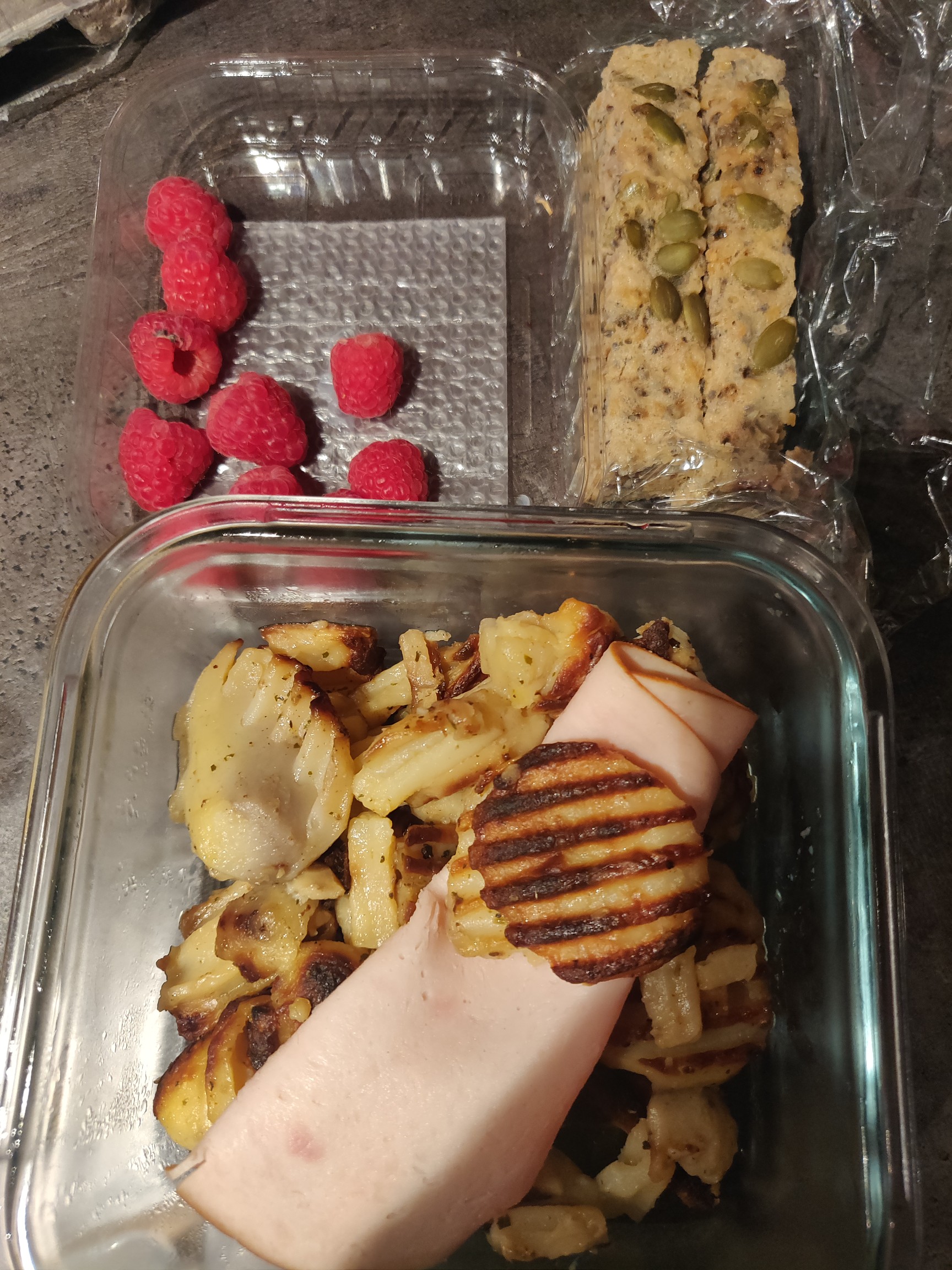 Déjeuner pommes de terre et dinde