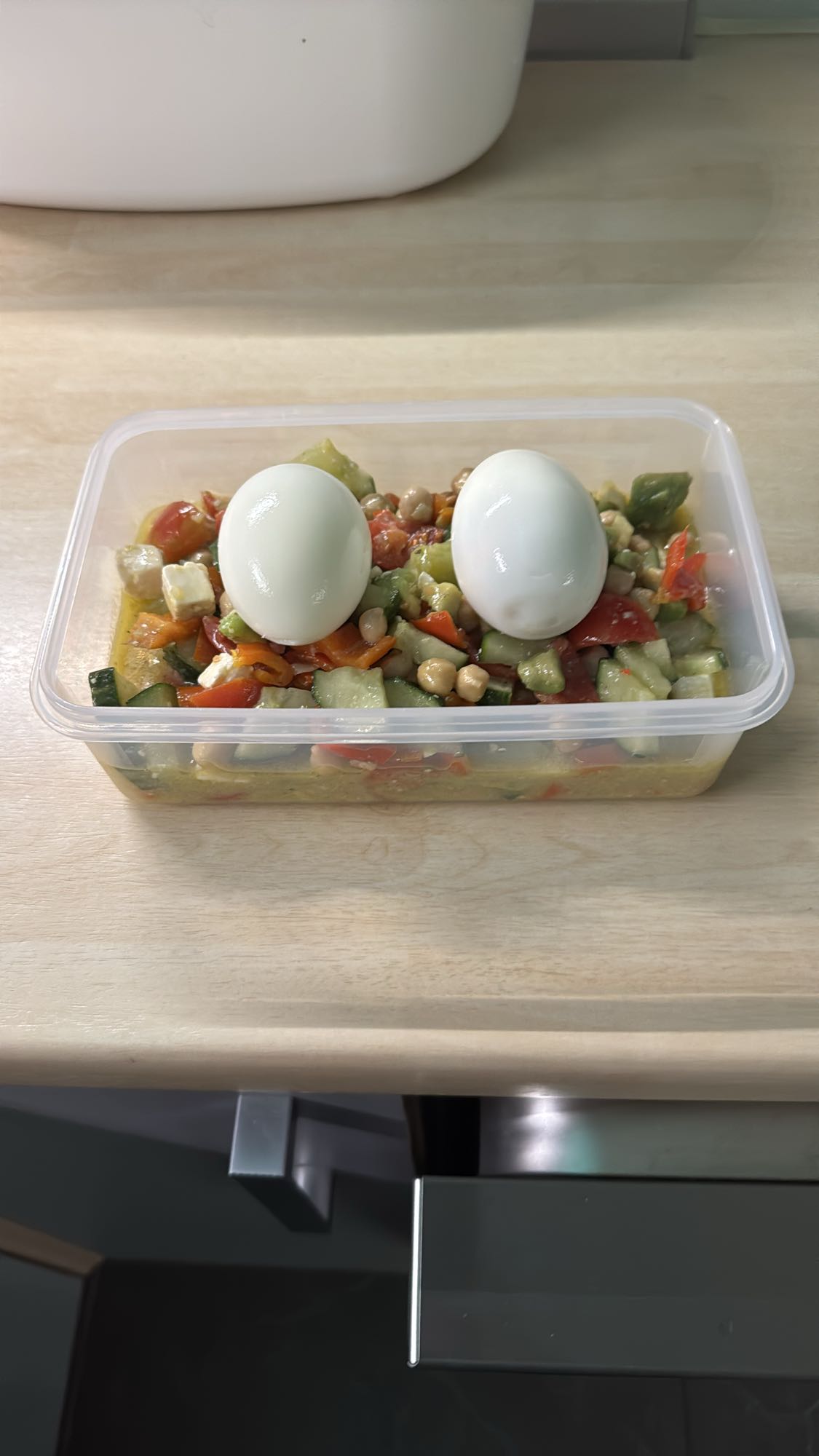 Eiersalat mit Gemüse