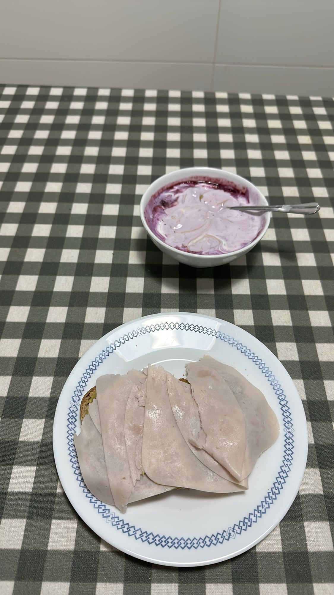 Sándwich de pavo y yogur