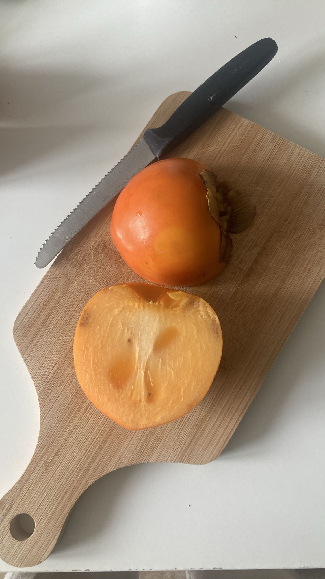Fresh persimmon snack