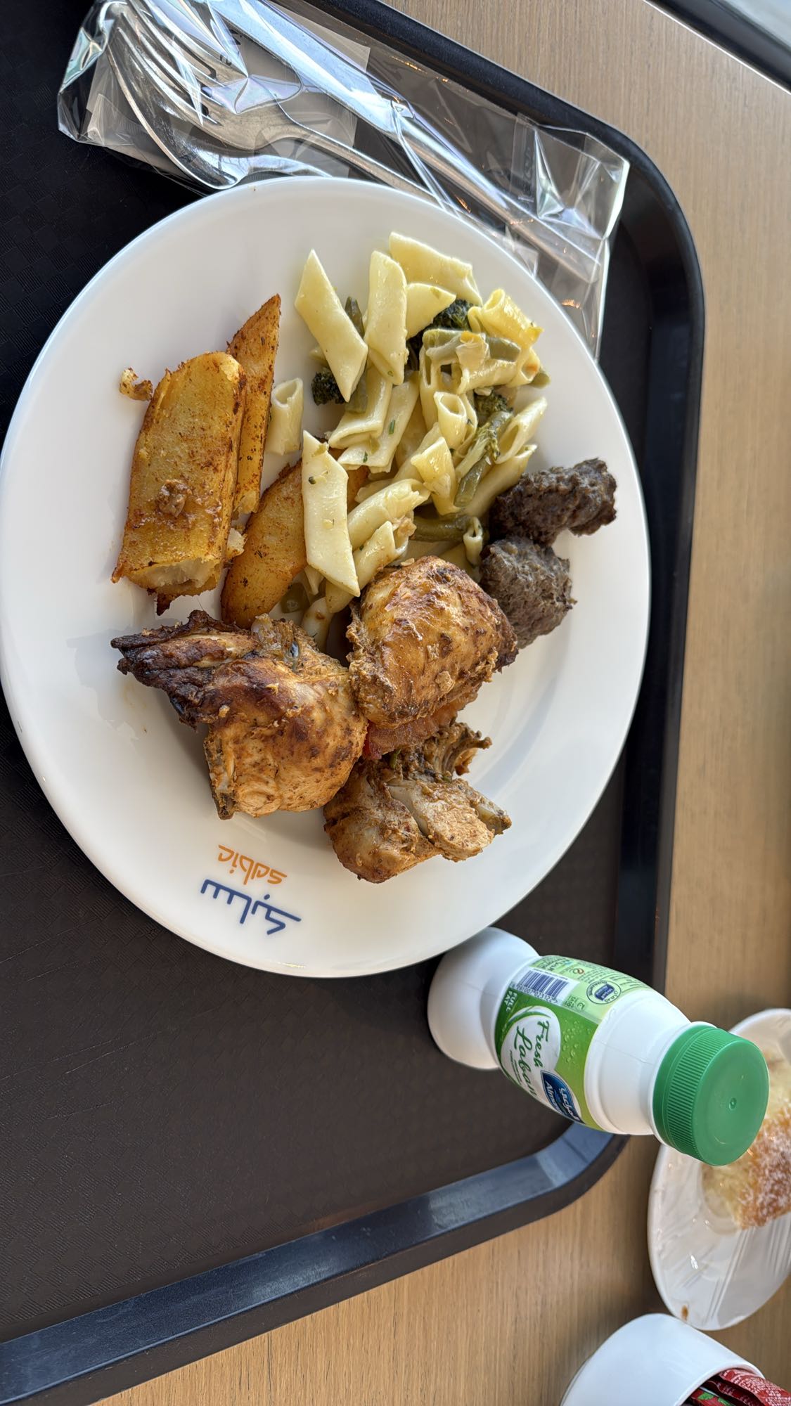 Grilled Chicken & Pasta Plate