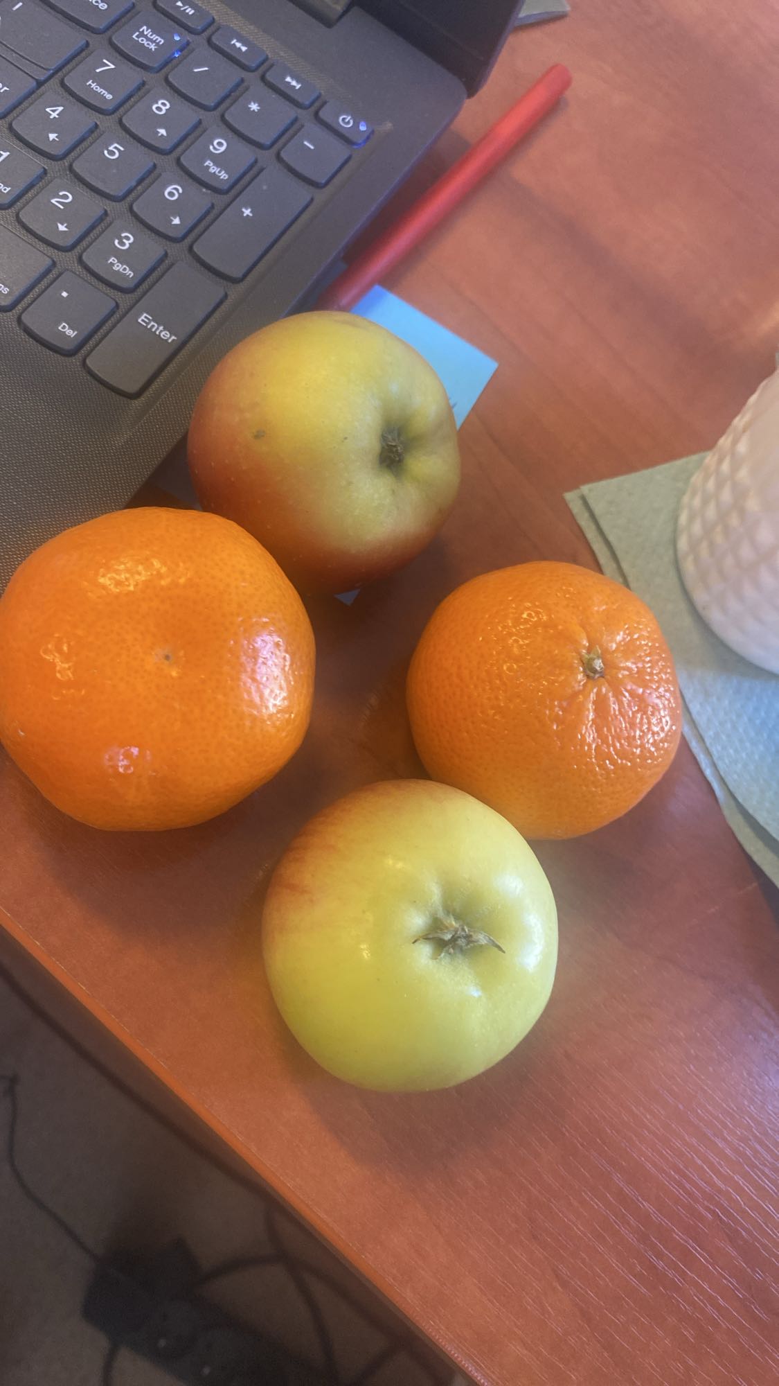 jabłka i mandarynki