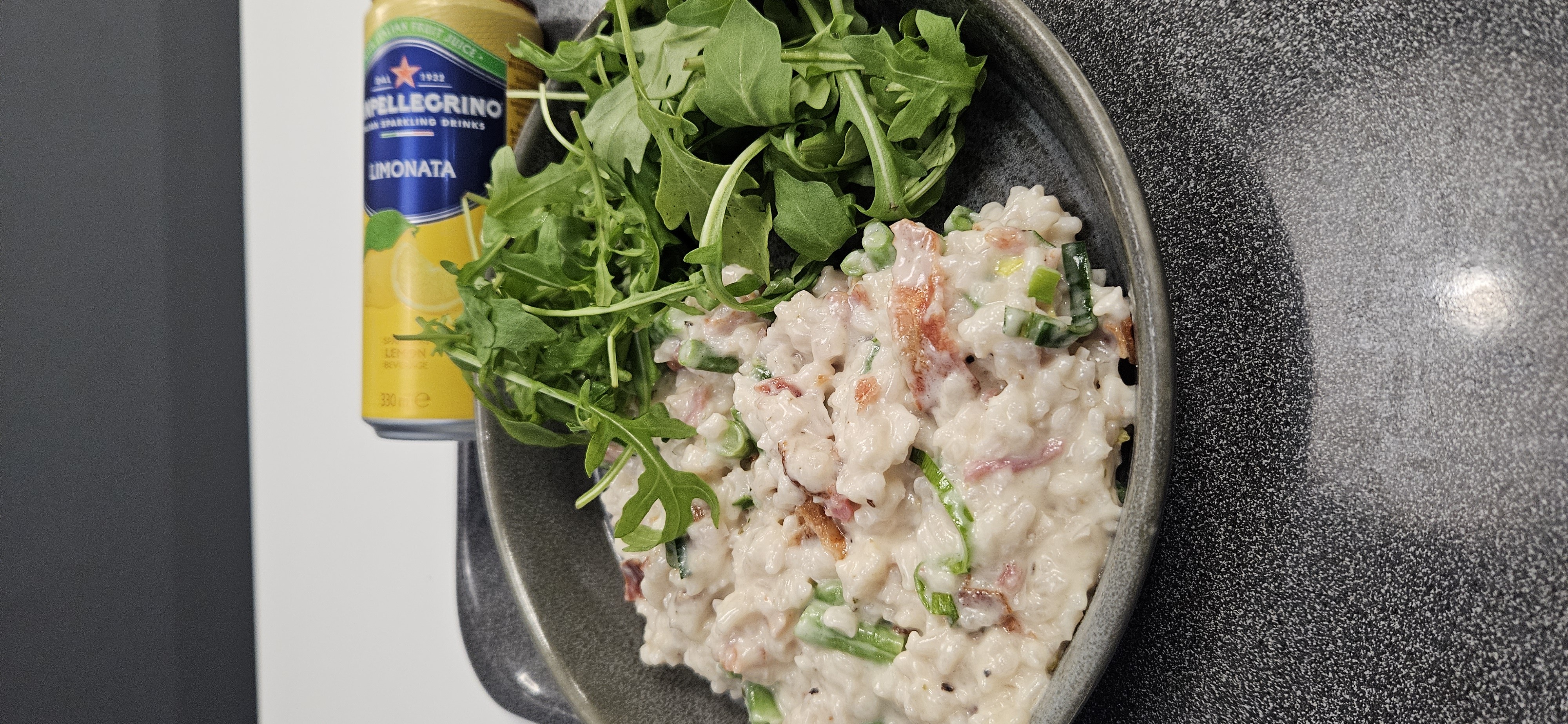 Creamy risotto with greens