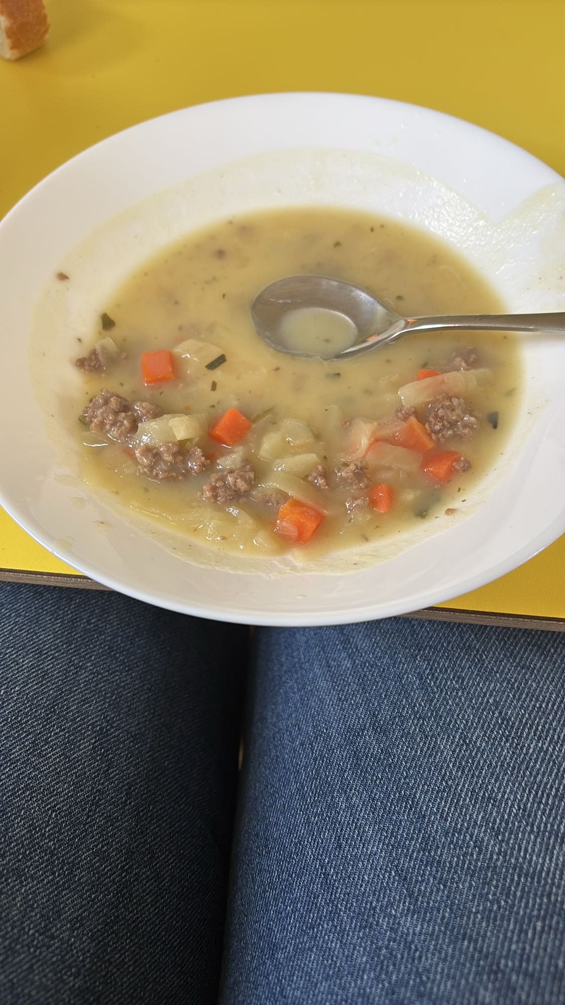 Gemüsesuppe mit Hackfleisch