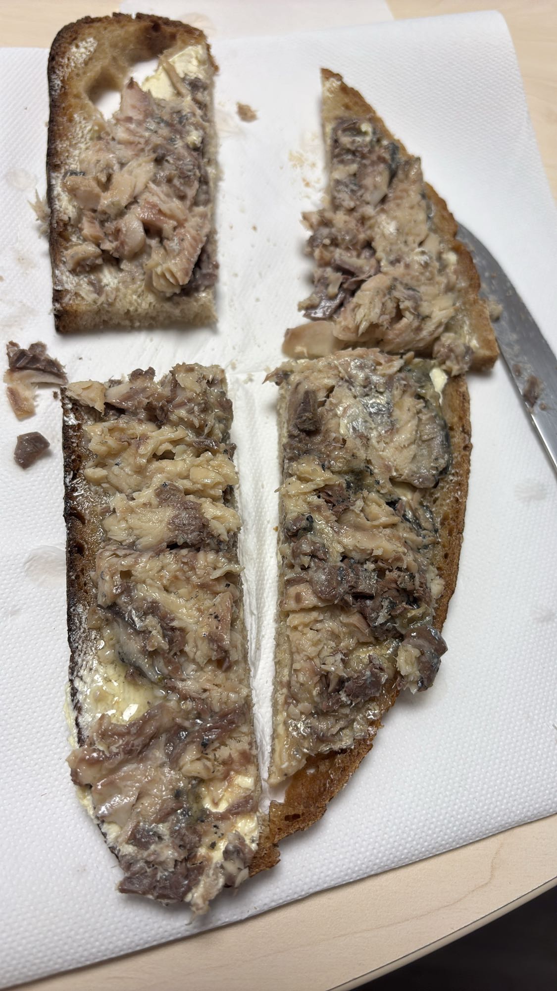 Tartine au maquereau