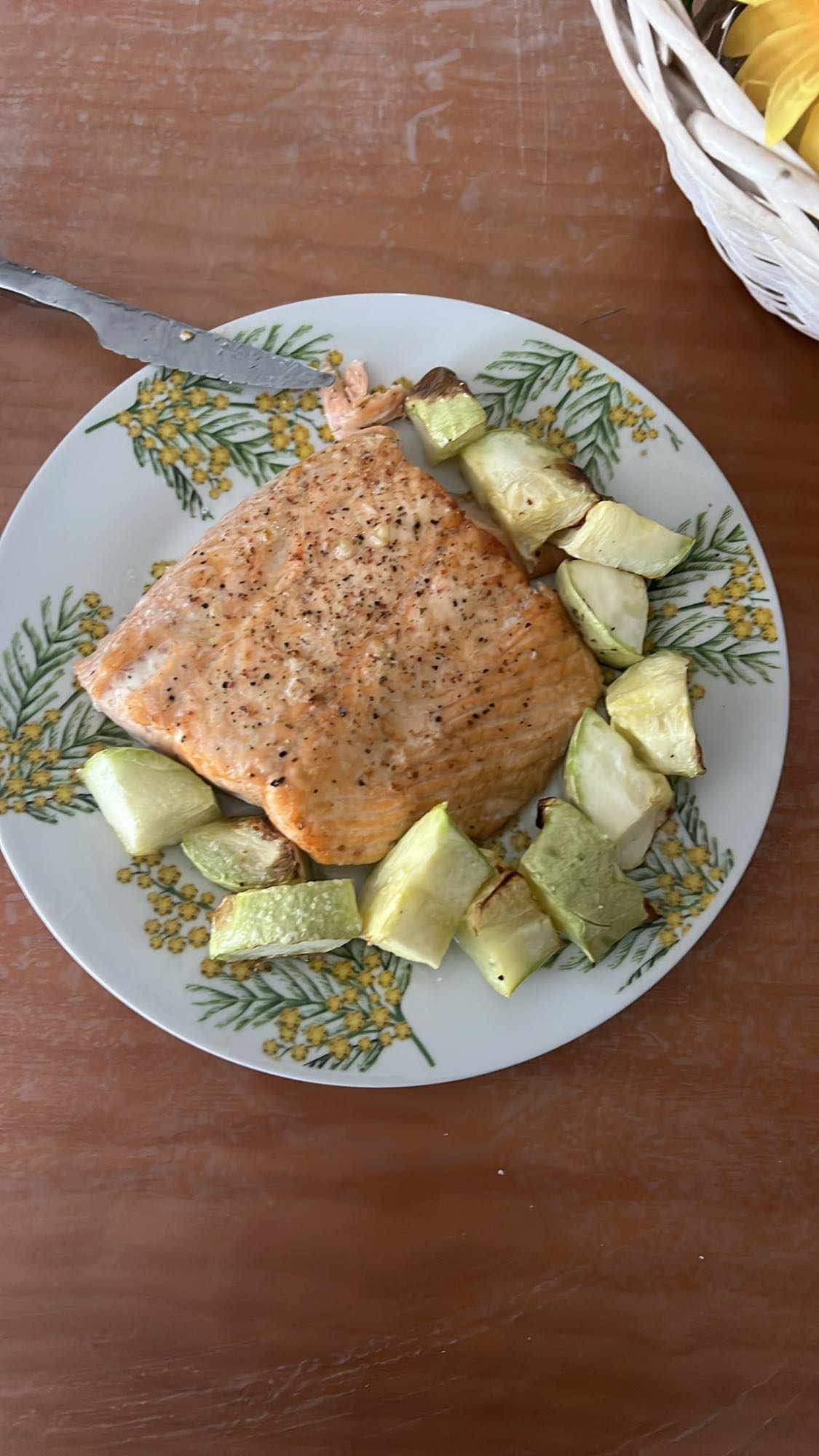 Salmón con calabacín