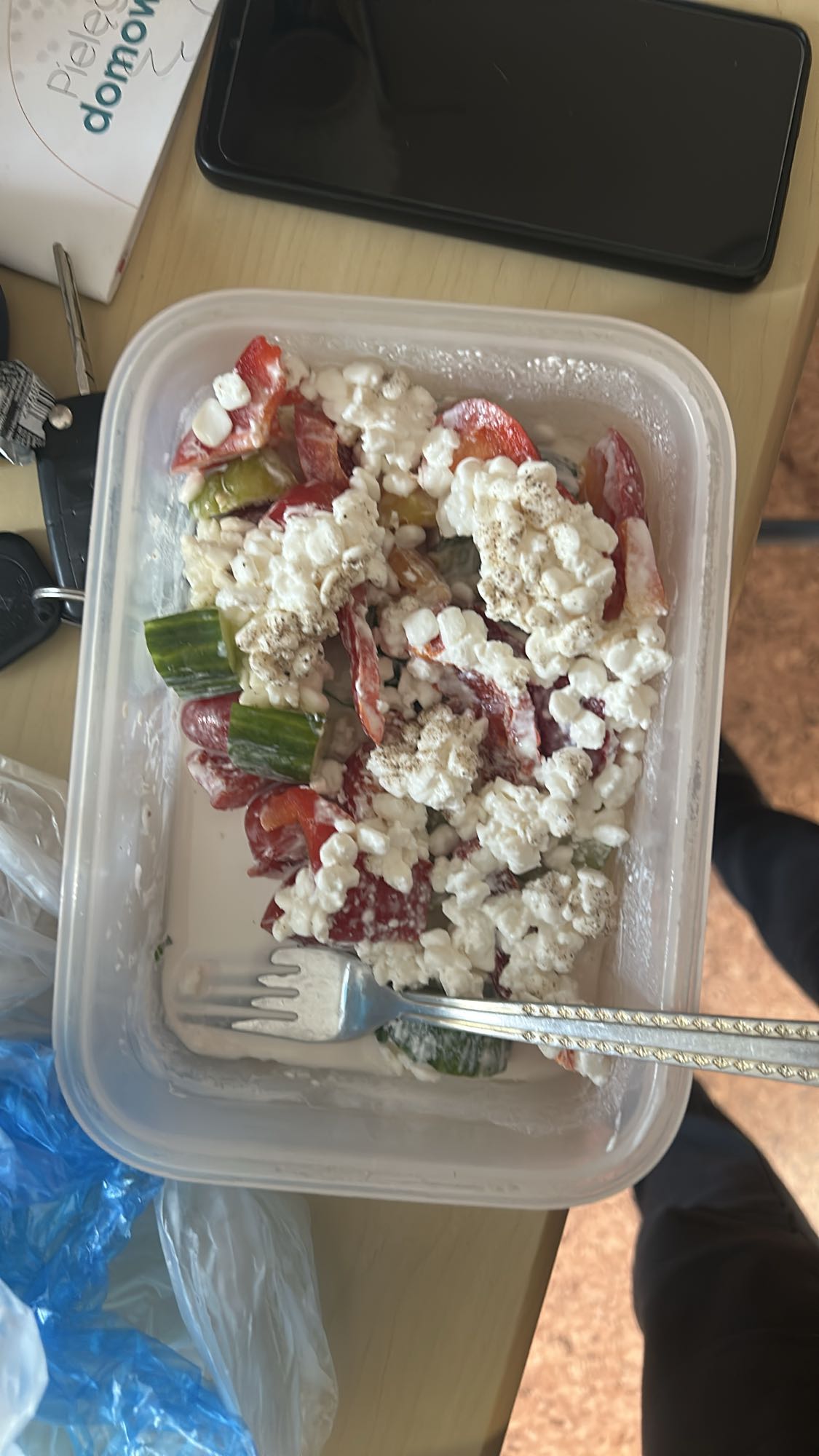 Sałatka z twarogiem