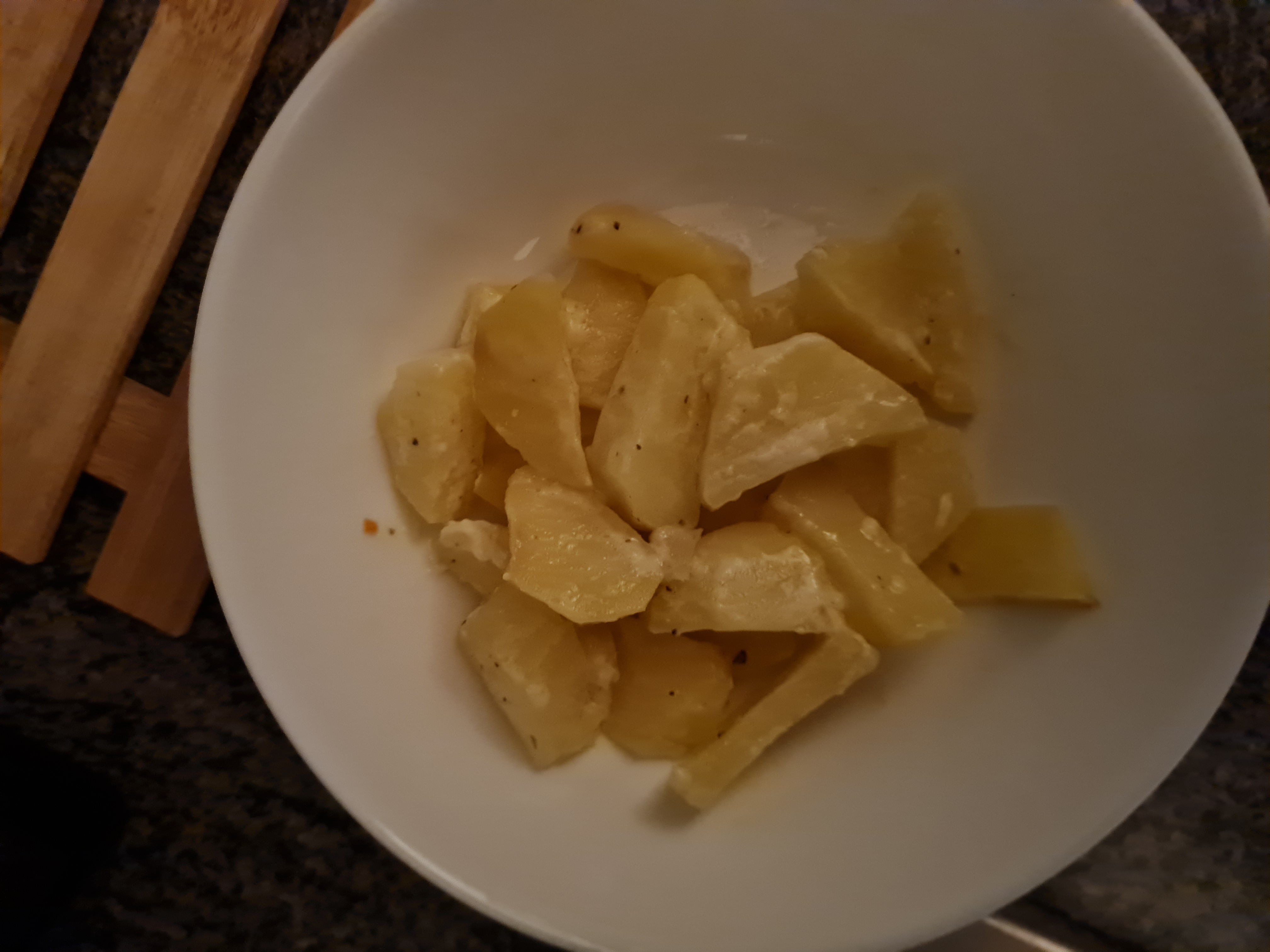 Gekookte aardappelstukjes