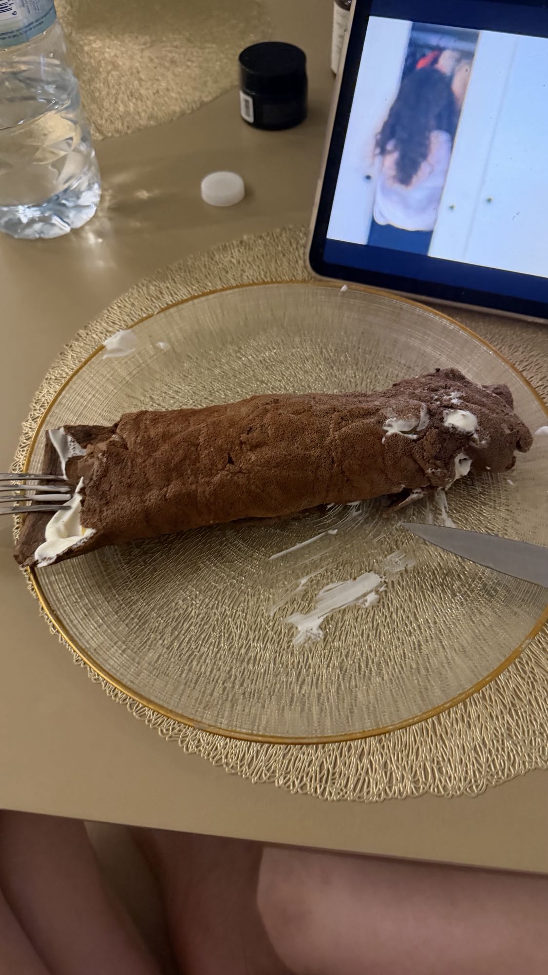 шоколадный десерт с белками и йогуртом