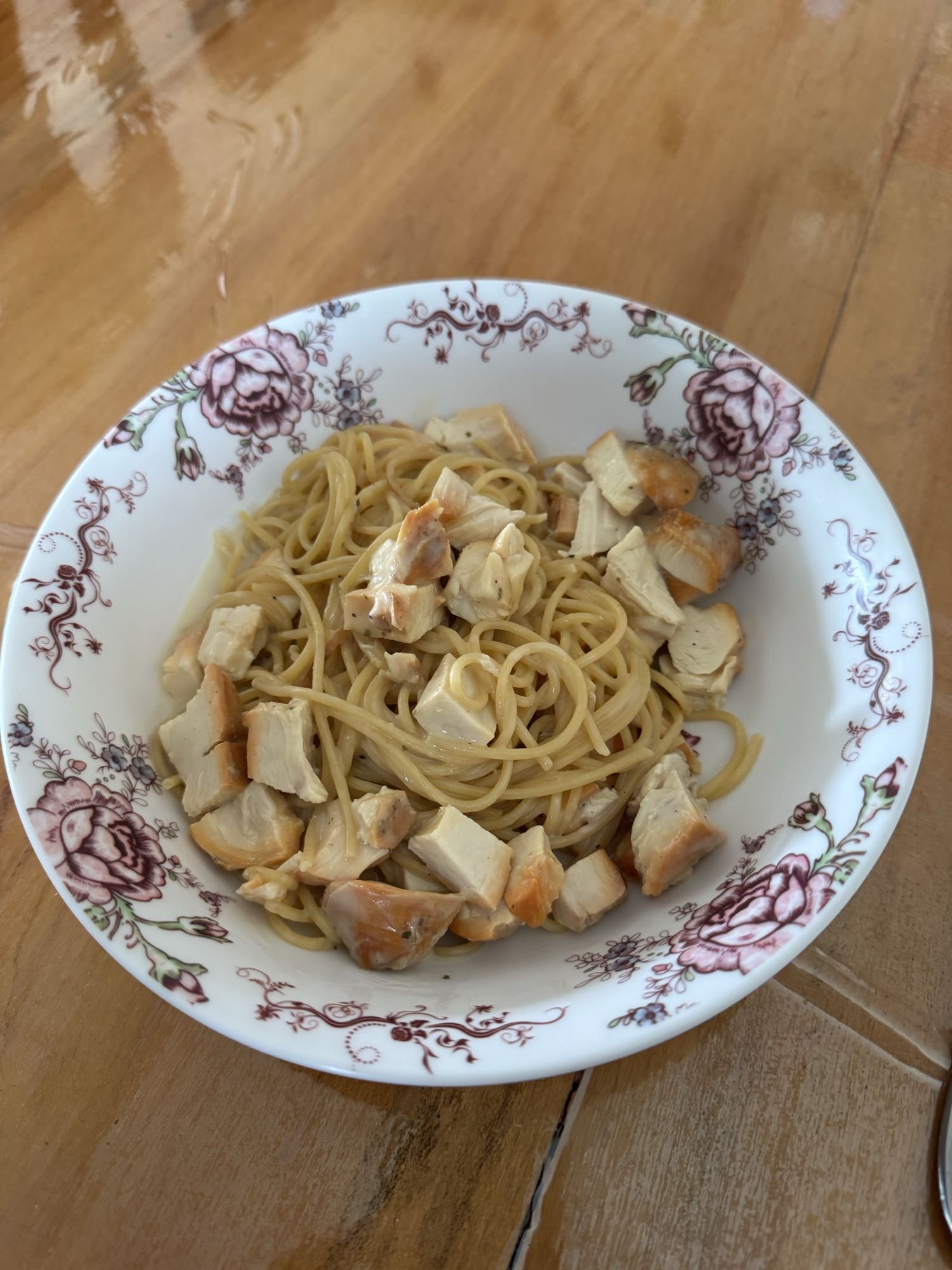 Espaguetis con pollo