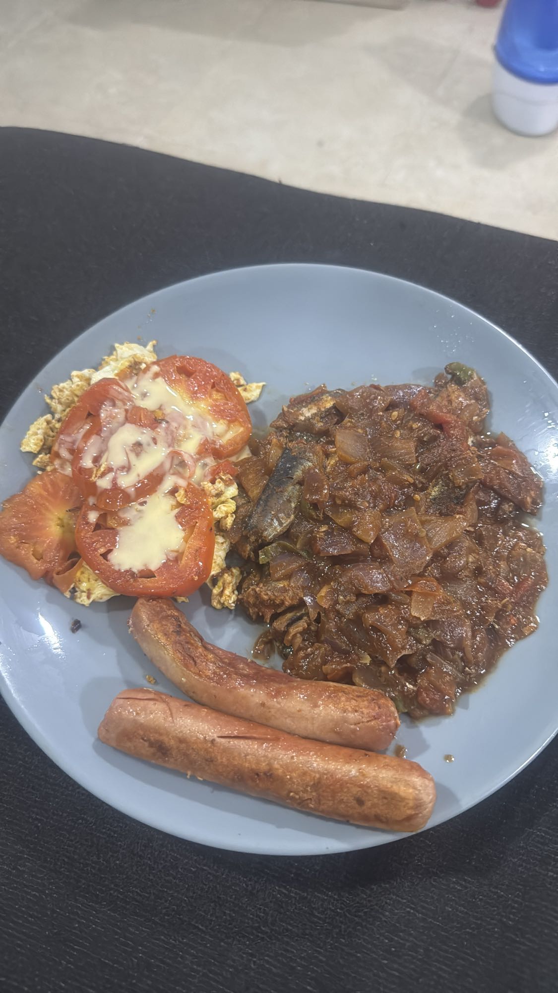 Egg, sausage, tomato, stew
