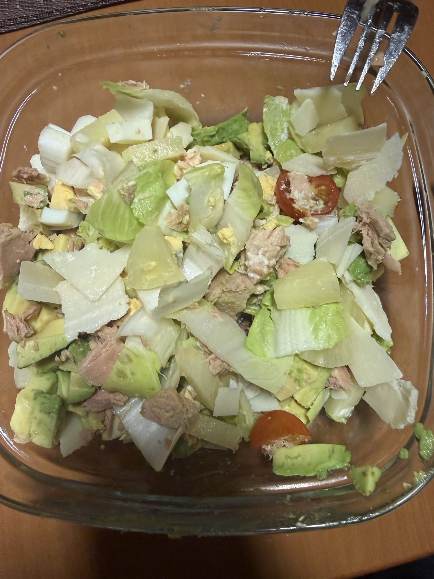 Ensalada de atún y aguacate
