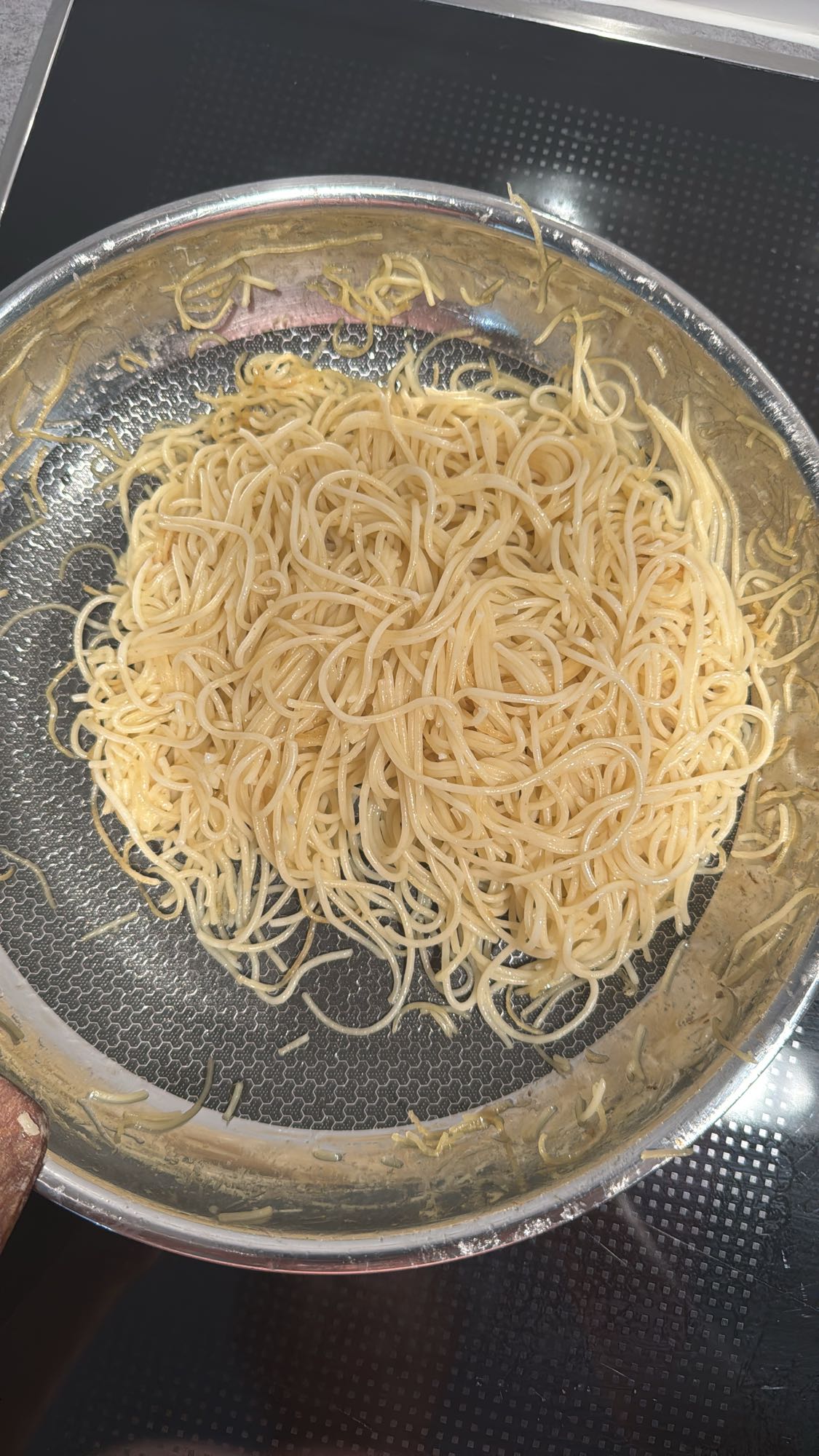 отваренные спагетти