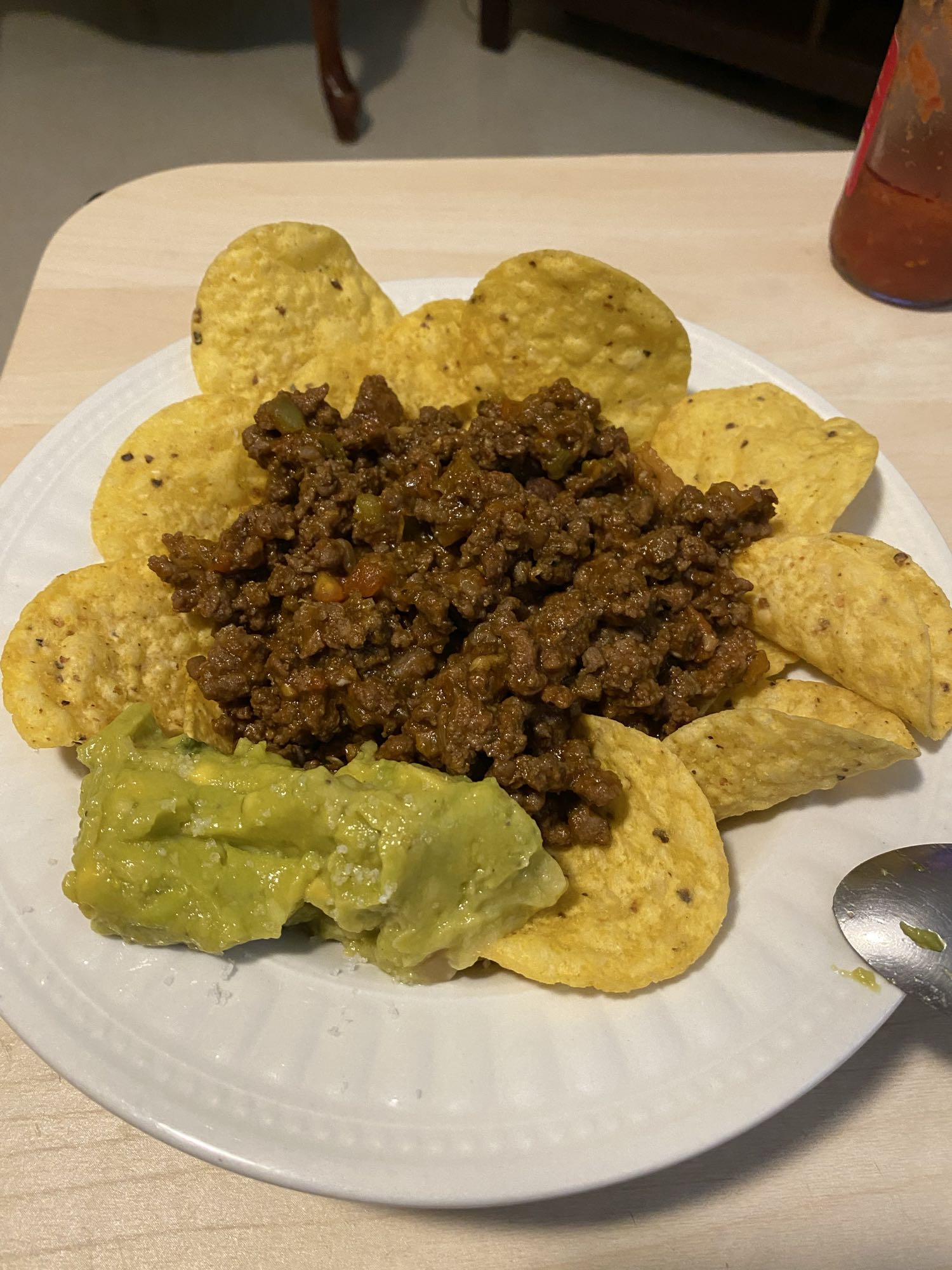 Nachos con carne y guacamole