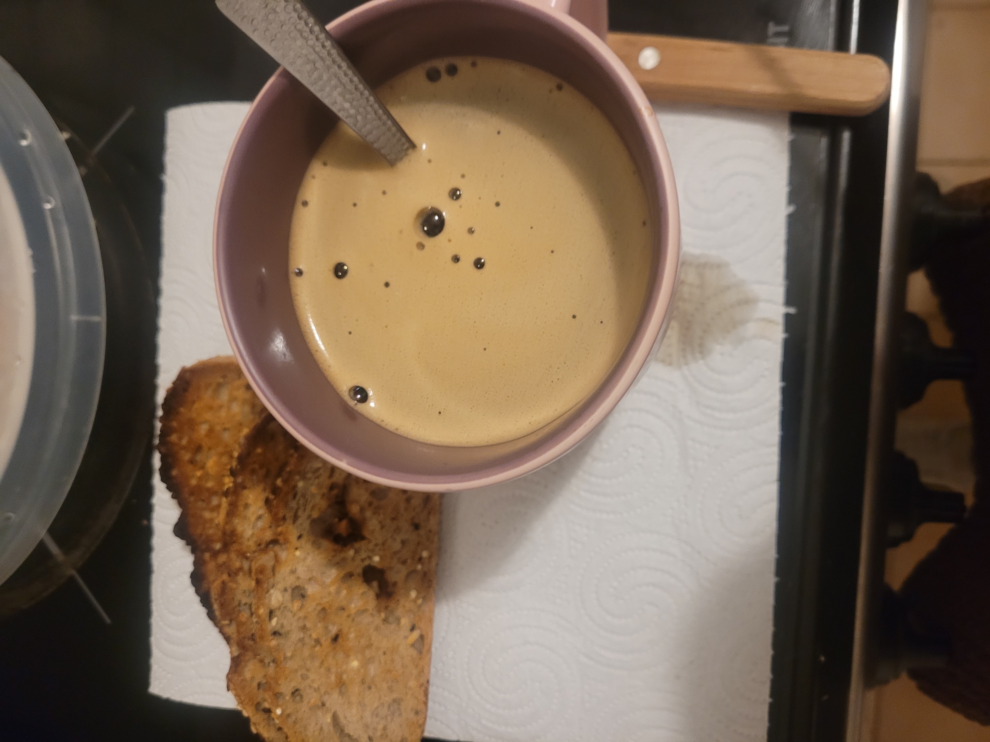 Café et pain grillé