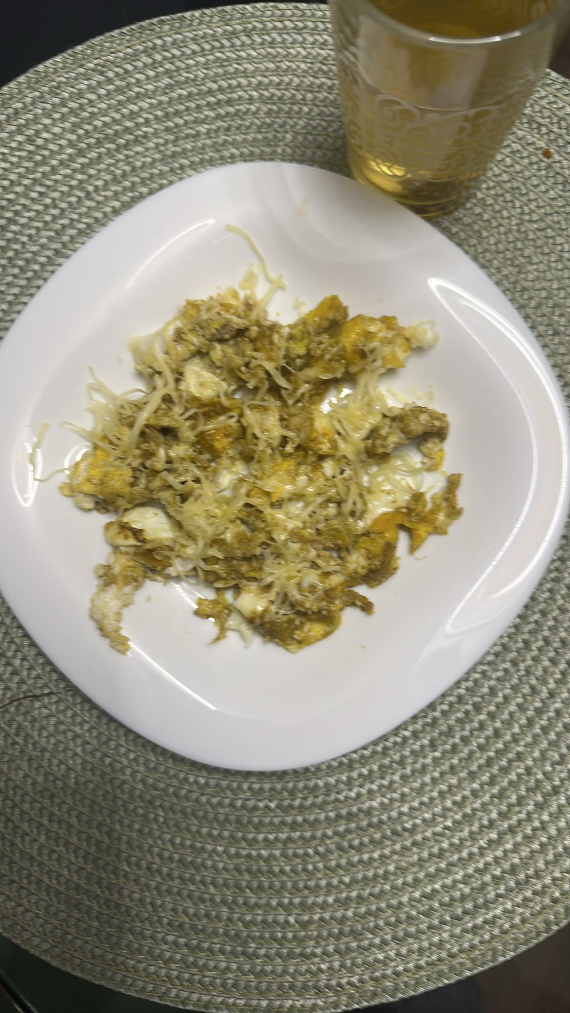 Oeufs brouillés au fromage