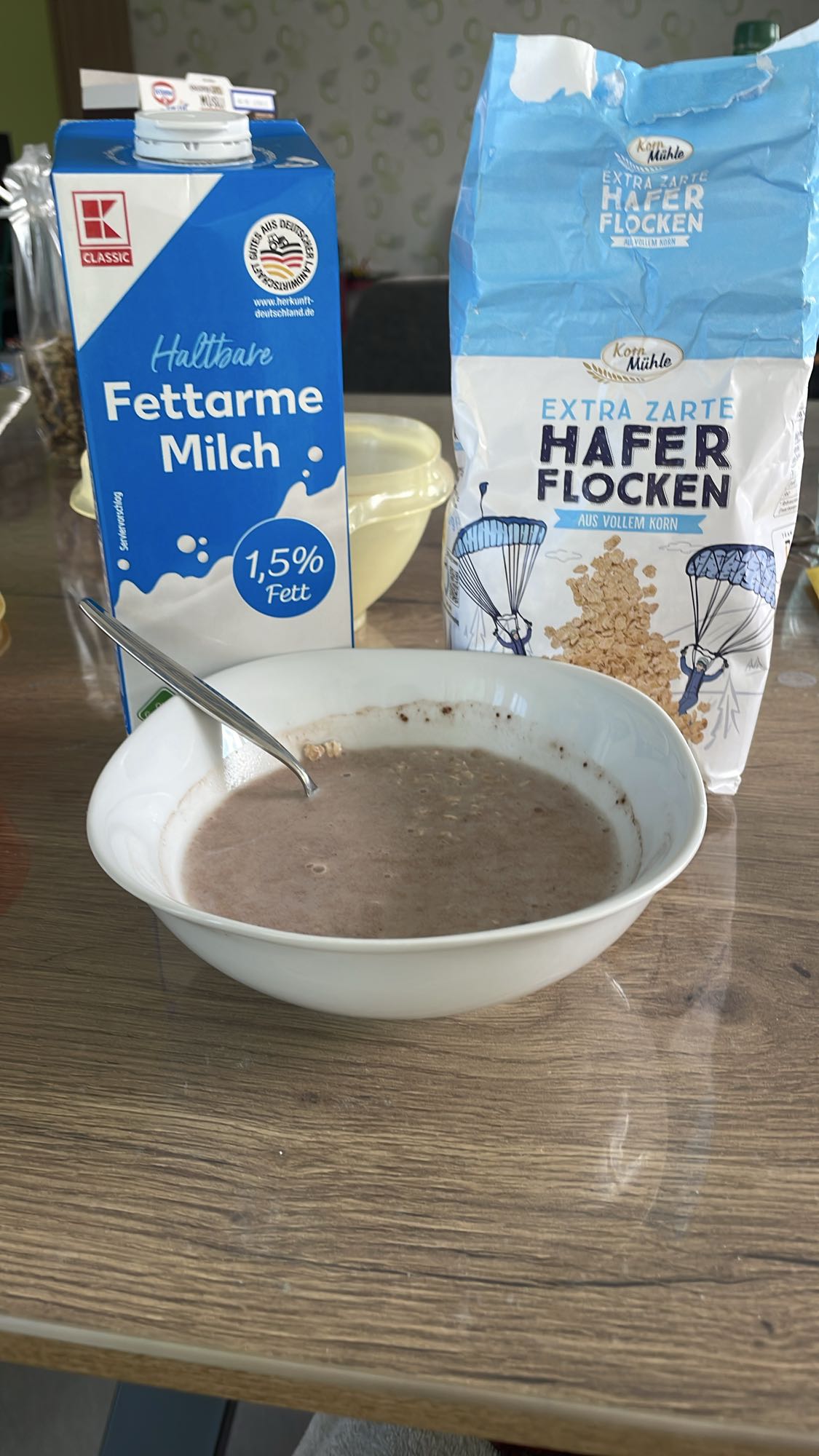Haferflocken mit Milch