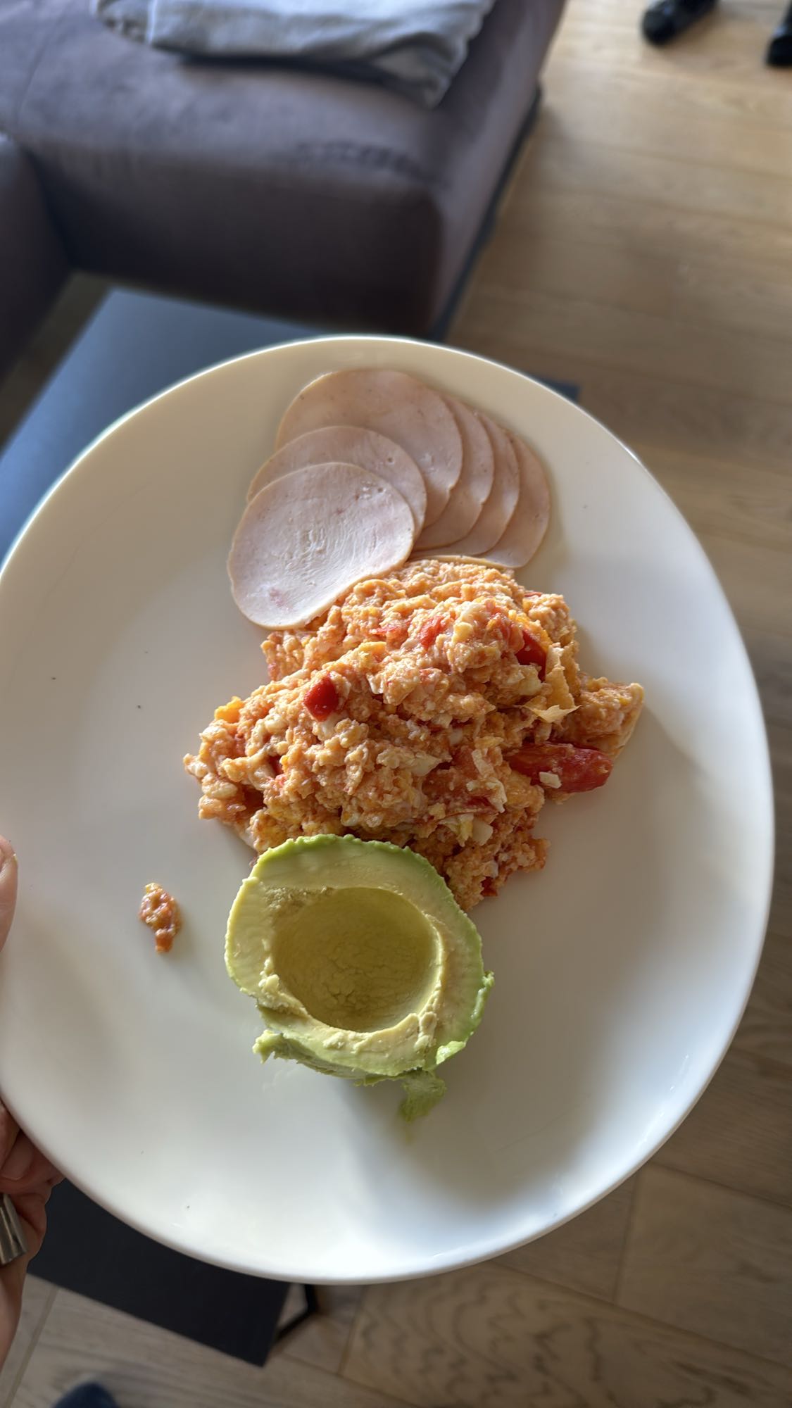 Jajecznica z awokado