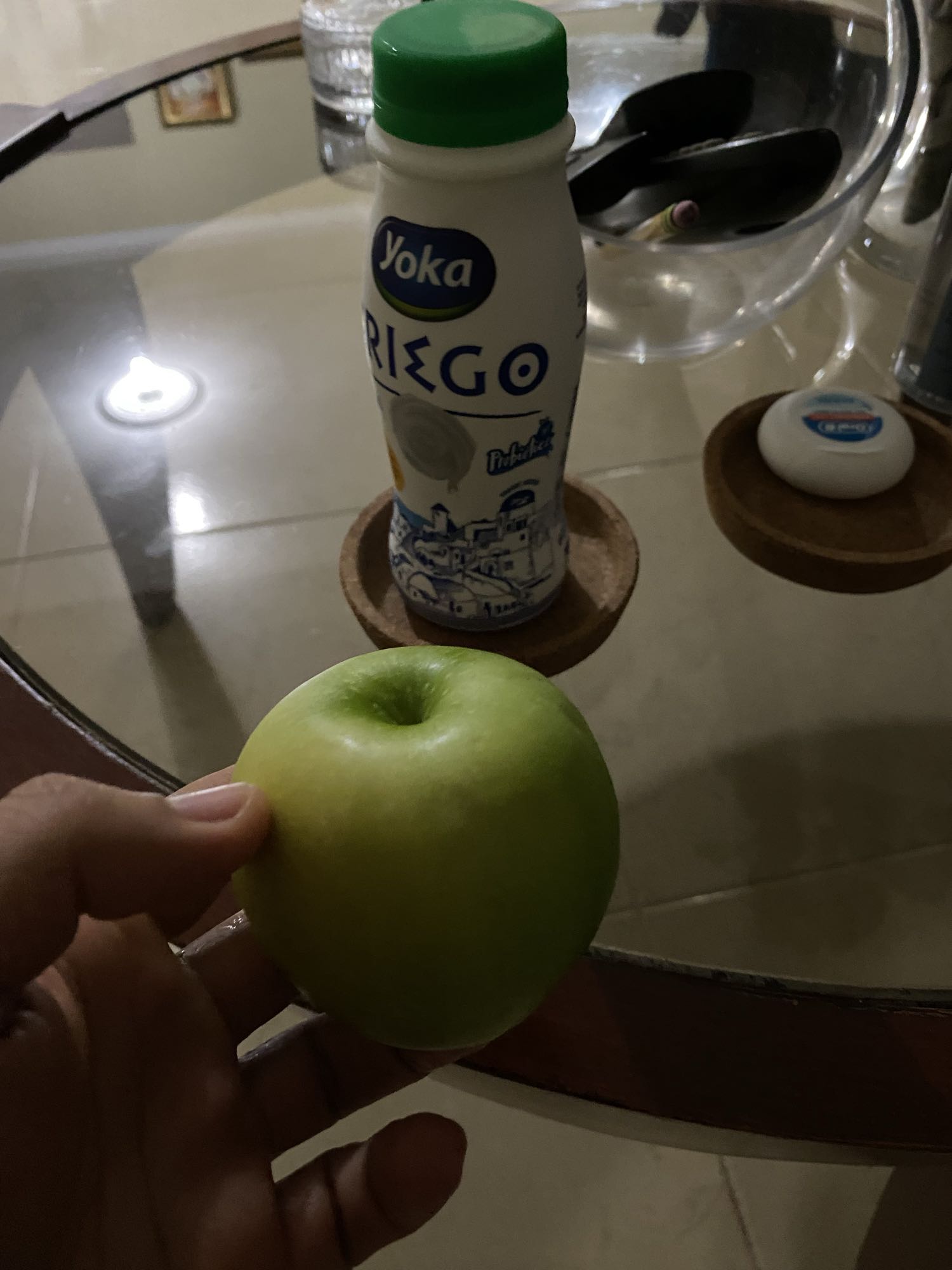 Yogur y manzana verde
