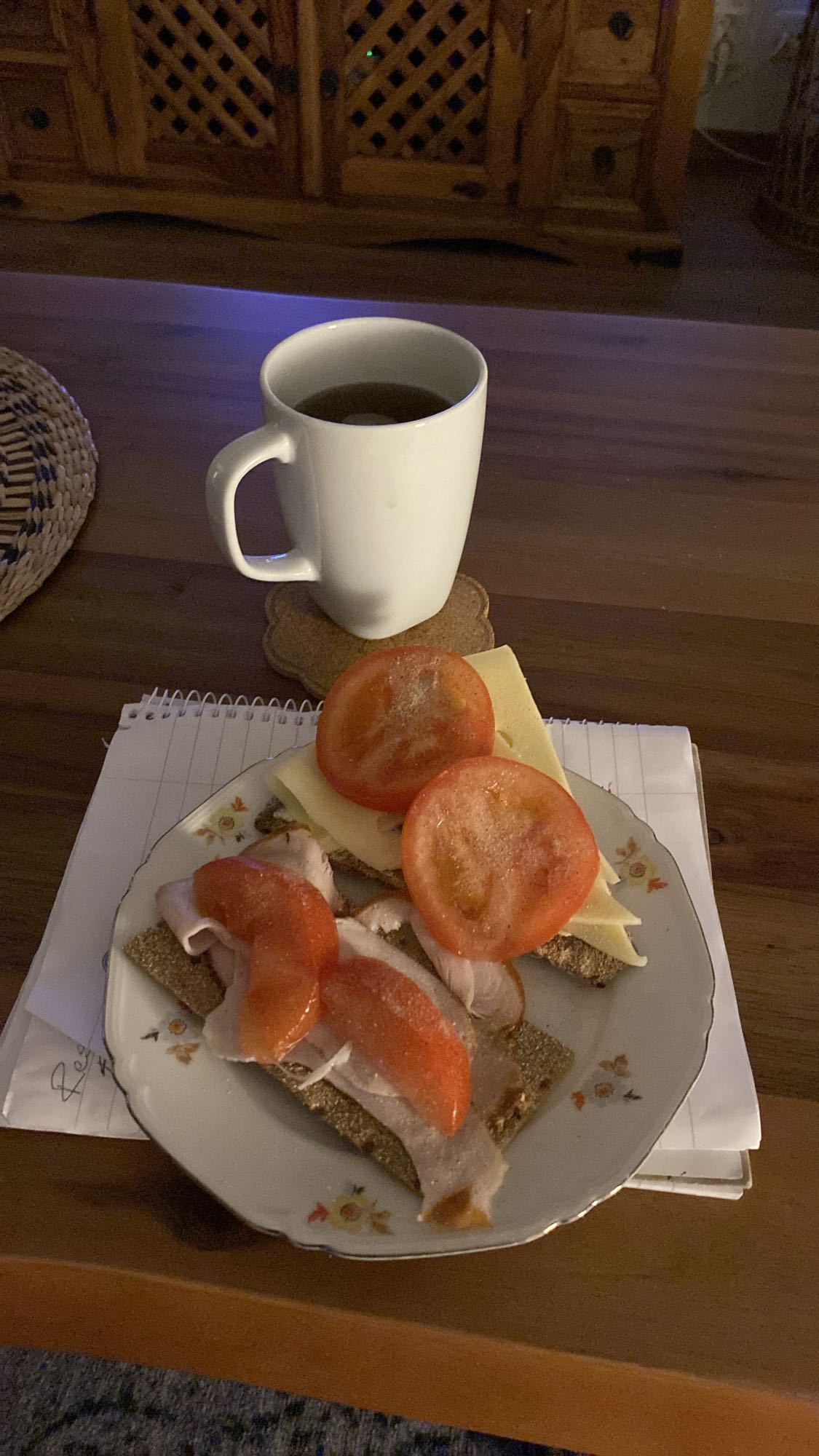 Knäckebröd med pålägg