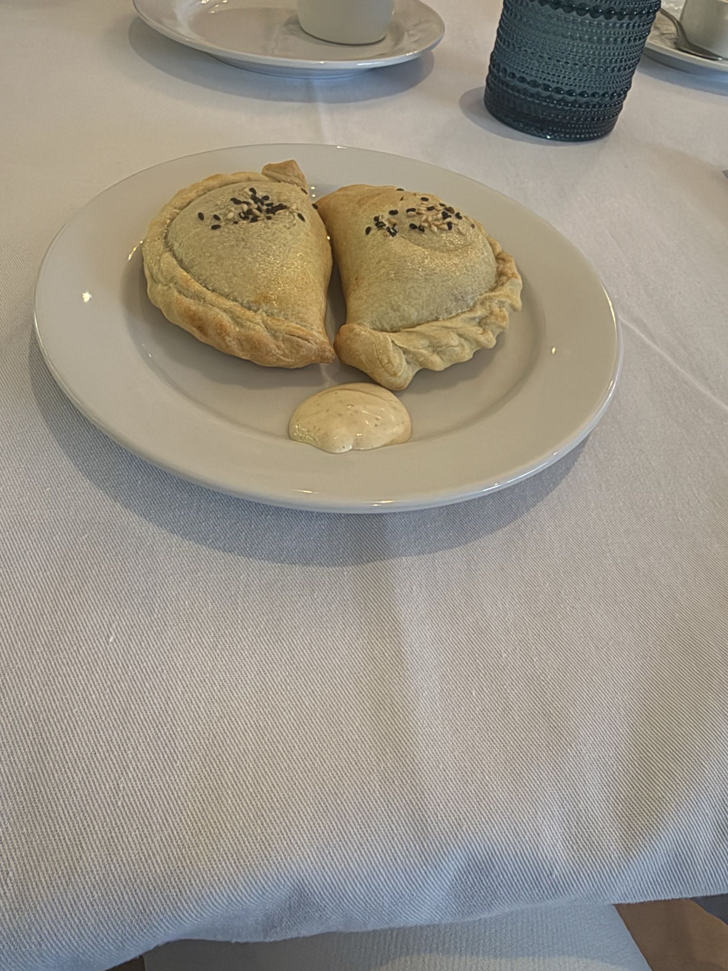 Empanadas con salsa