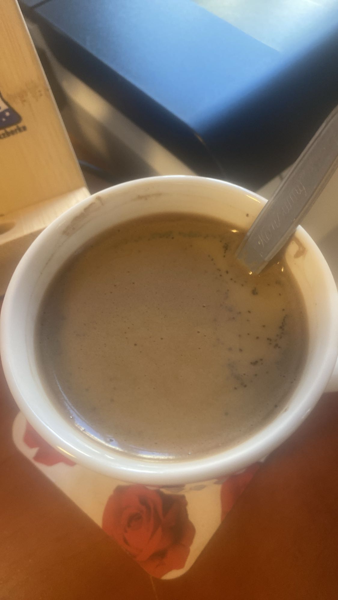 czarna kawa rozpuszczalna