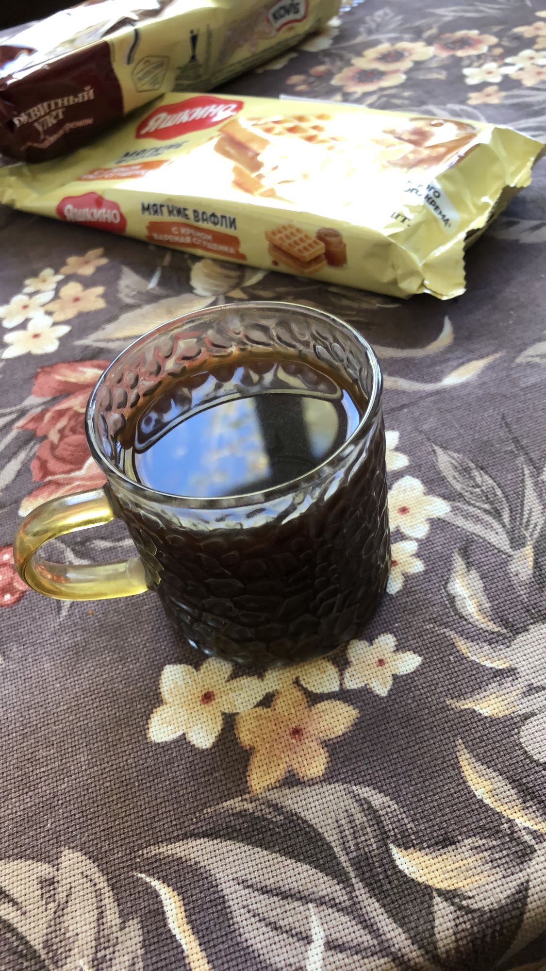 кофе с вафлями