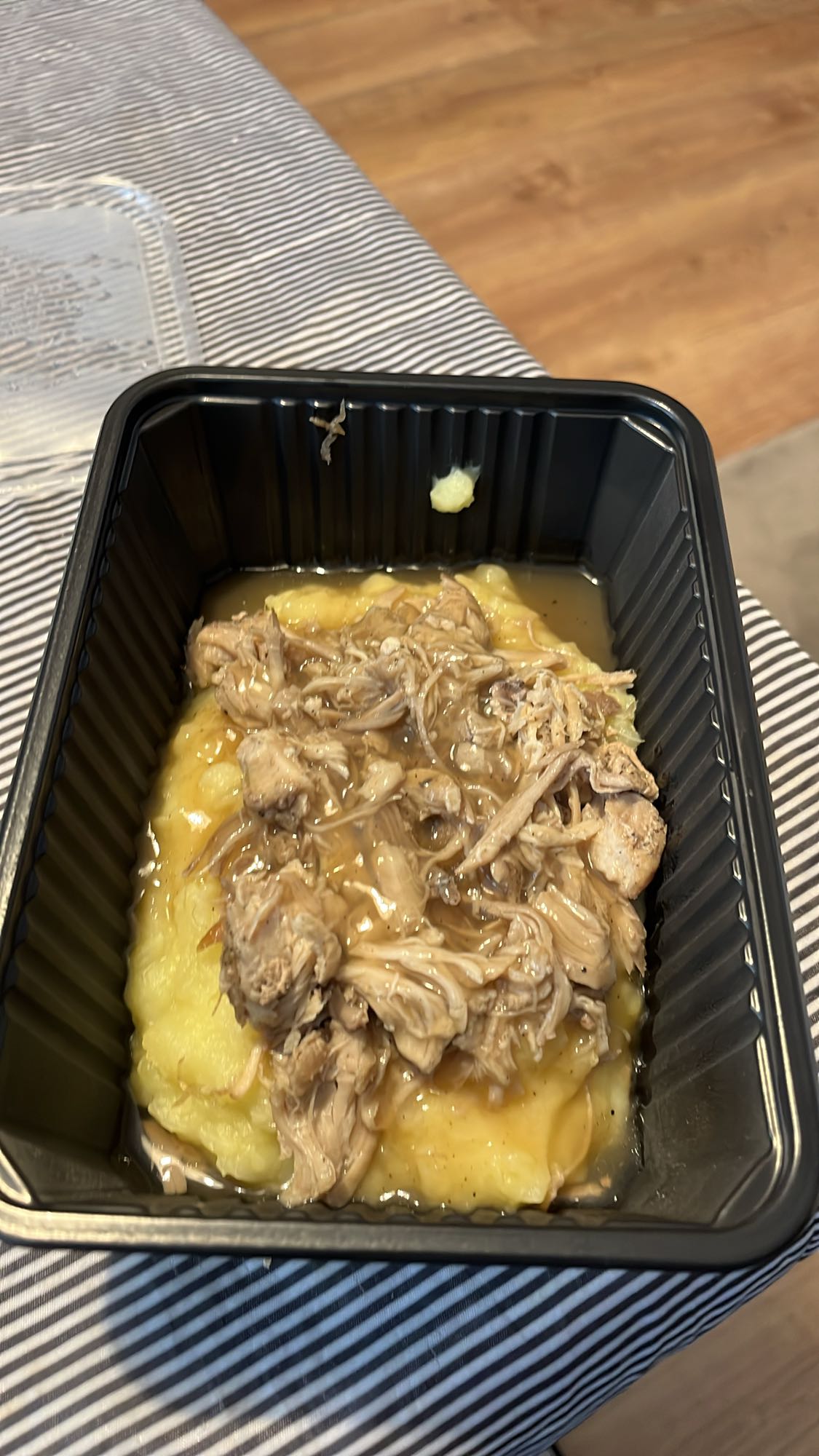 Пилешко с картофено пюре