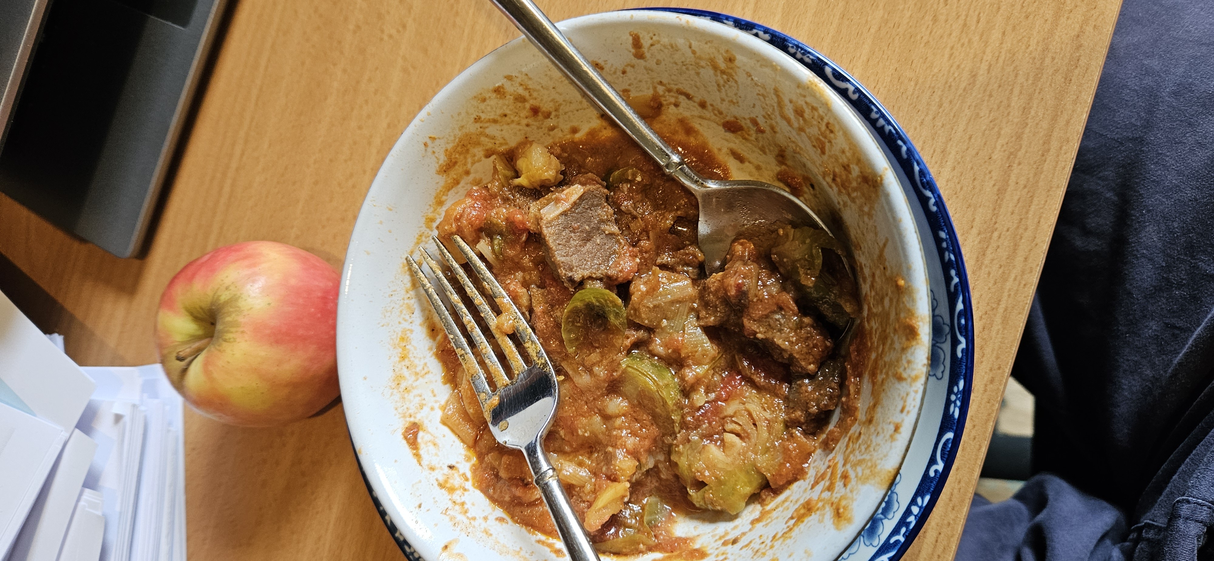 Beef stew with apple