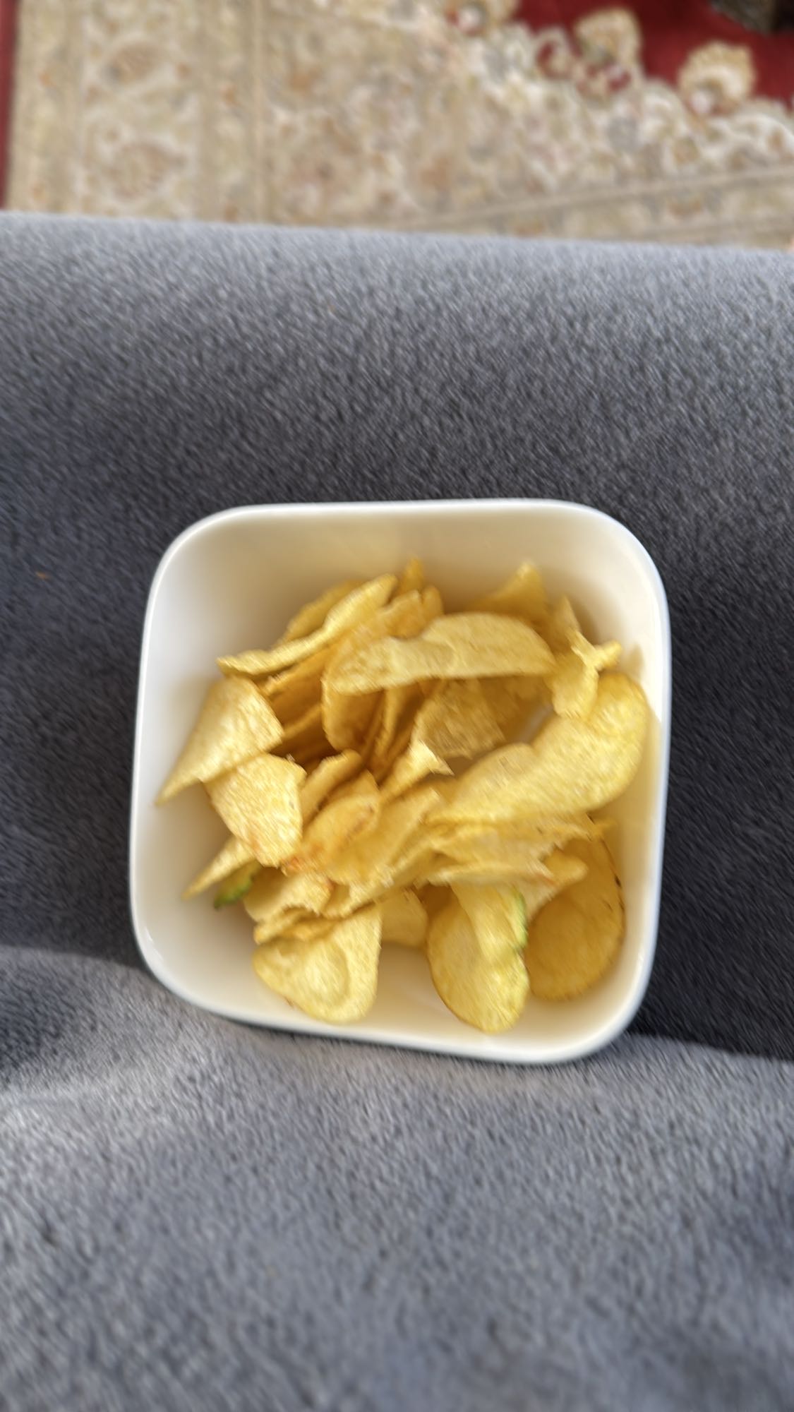 kom aardappelchips