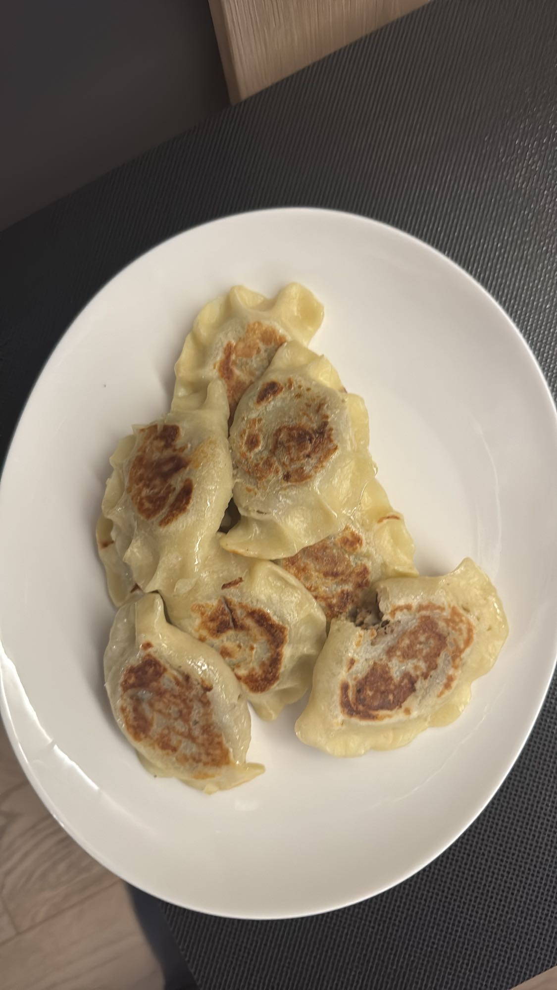 Smażone pierogi z mięsem