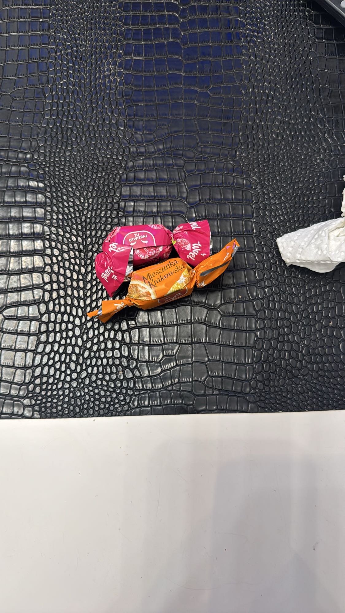 Trzy cukierki mieszane