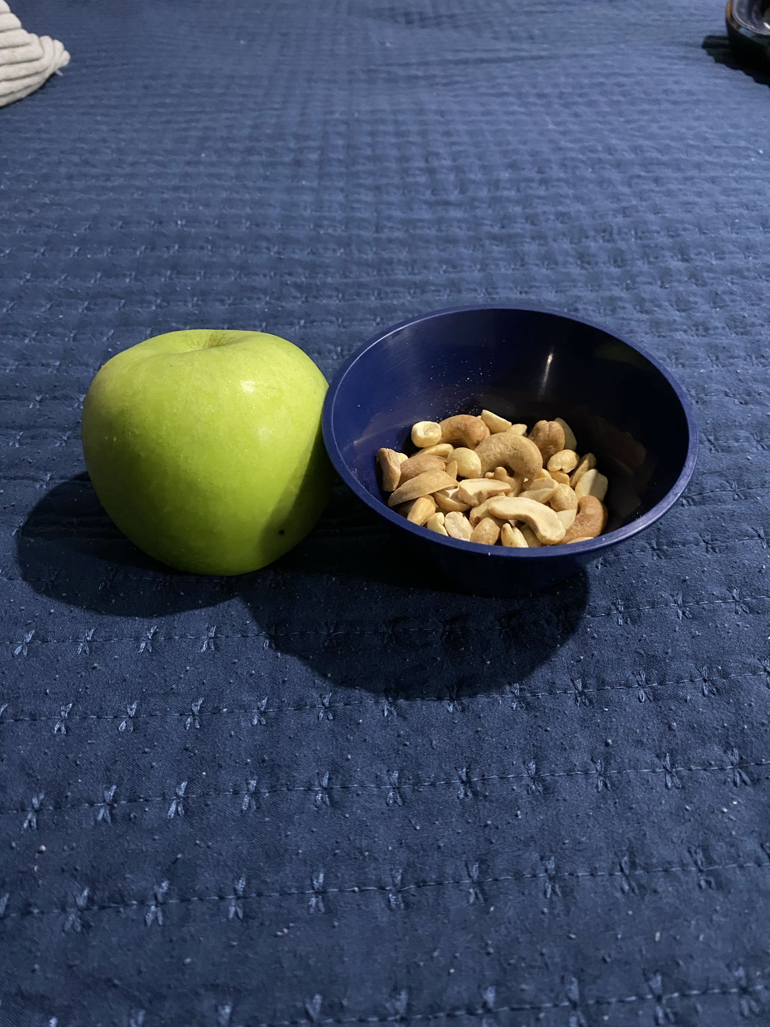 Manzana y mezcla de nueces