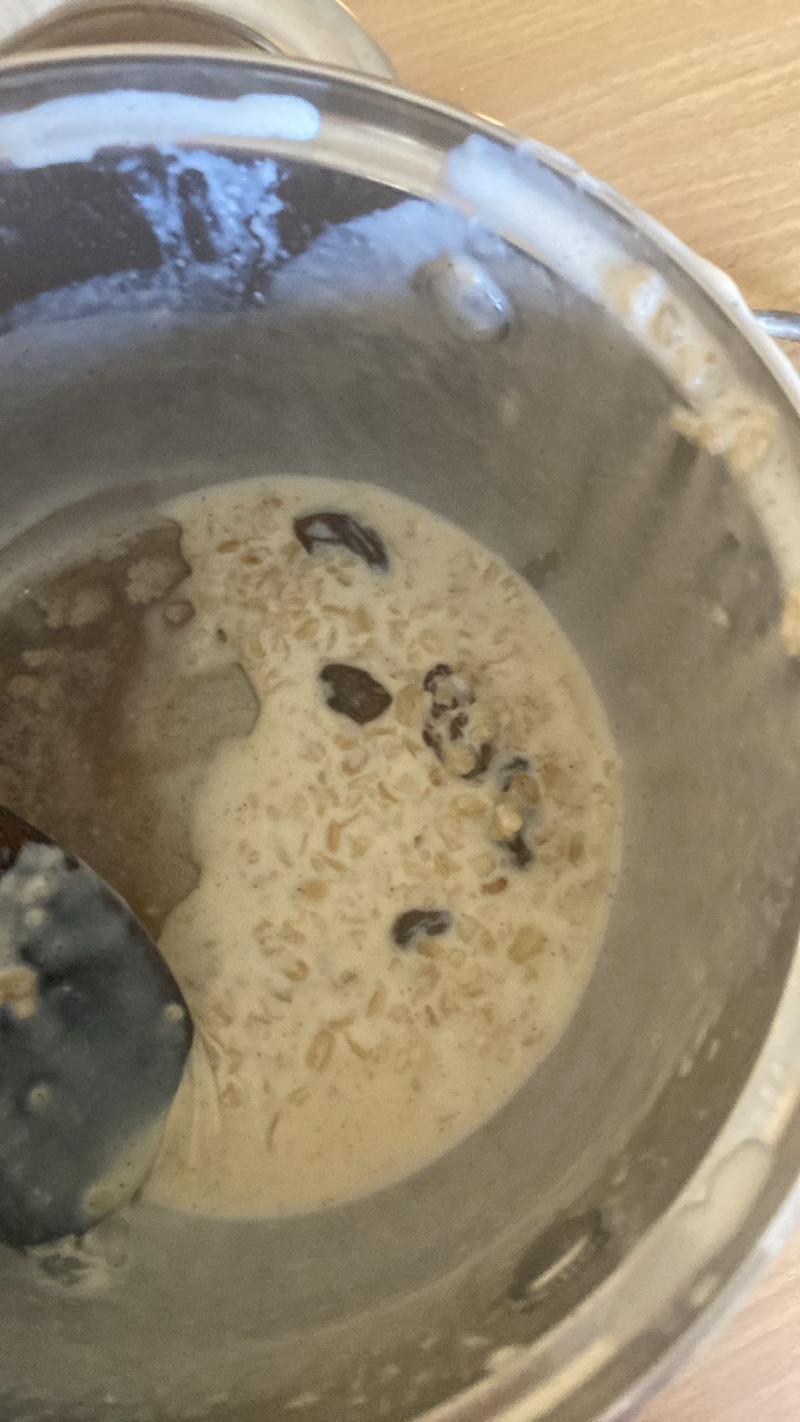 owsianka z rodzynkami