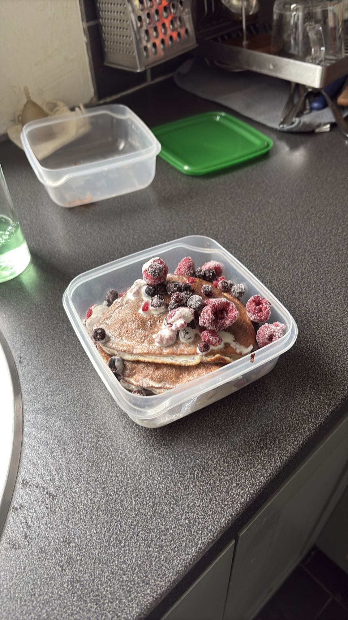 Proteinpannkakor med bär