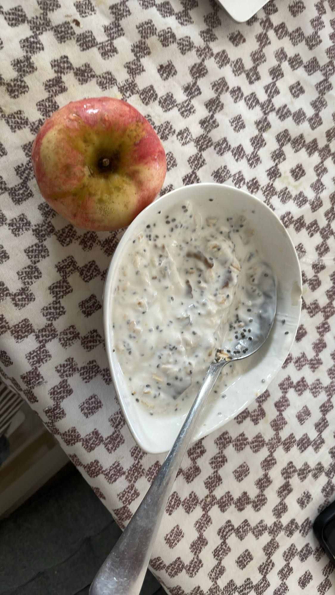 Iaurt cu ovăz și măr